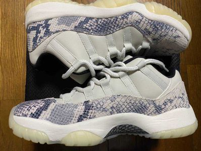 Nike Air Jordan 11 Low Snakeskin "Light Bone/University Red/Sail/Black"