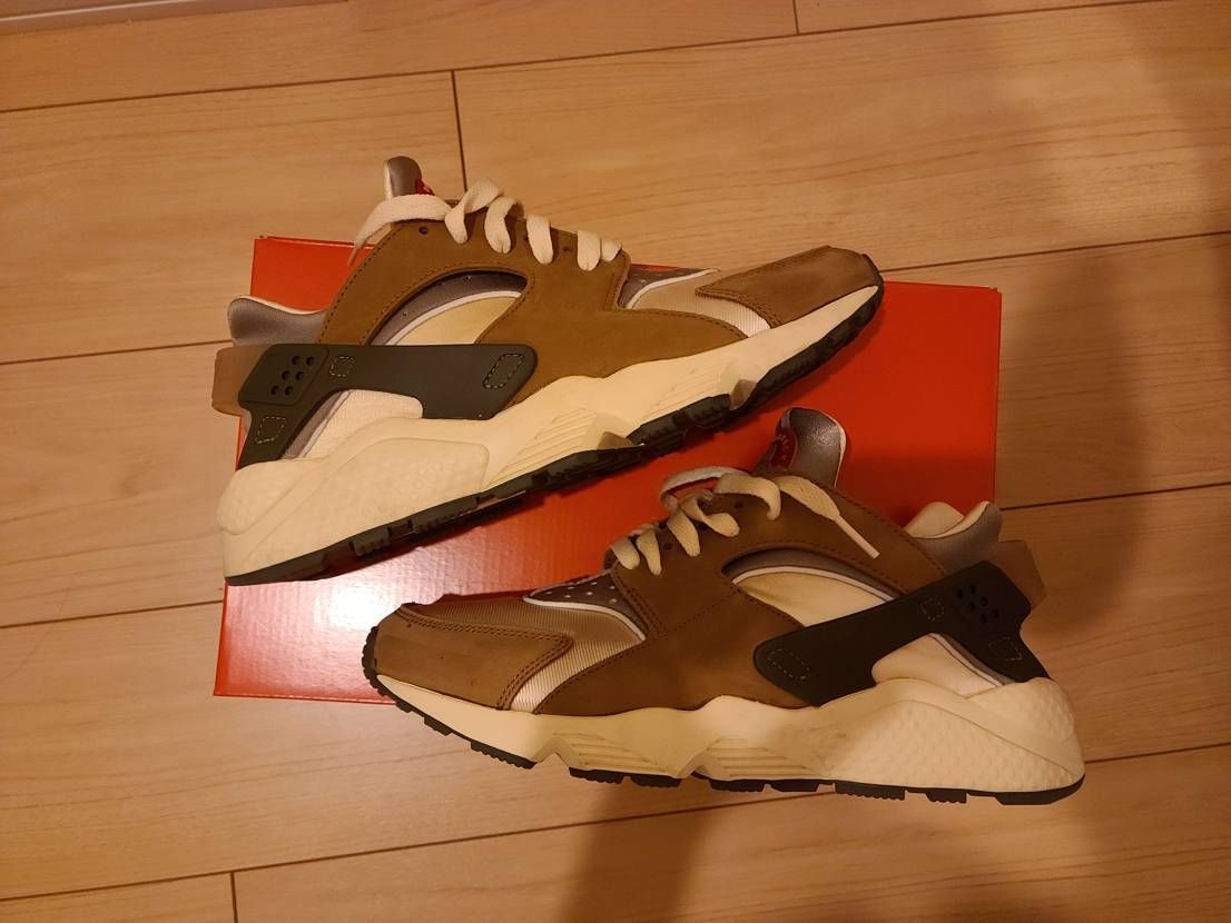 Stussy × Nike Air Huarache "Desert Oak"
