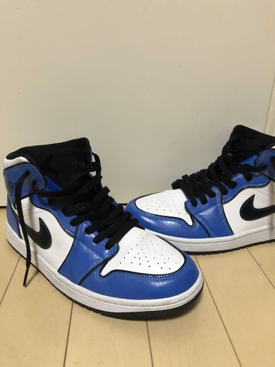 Nike Air Jordan 1 Mid SE "Signal Blue"