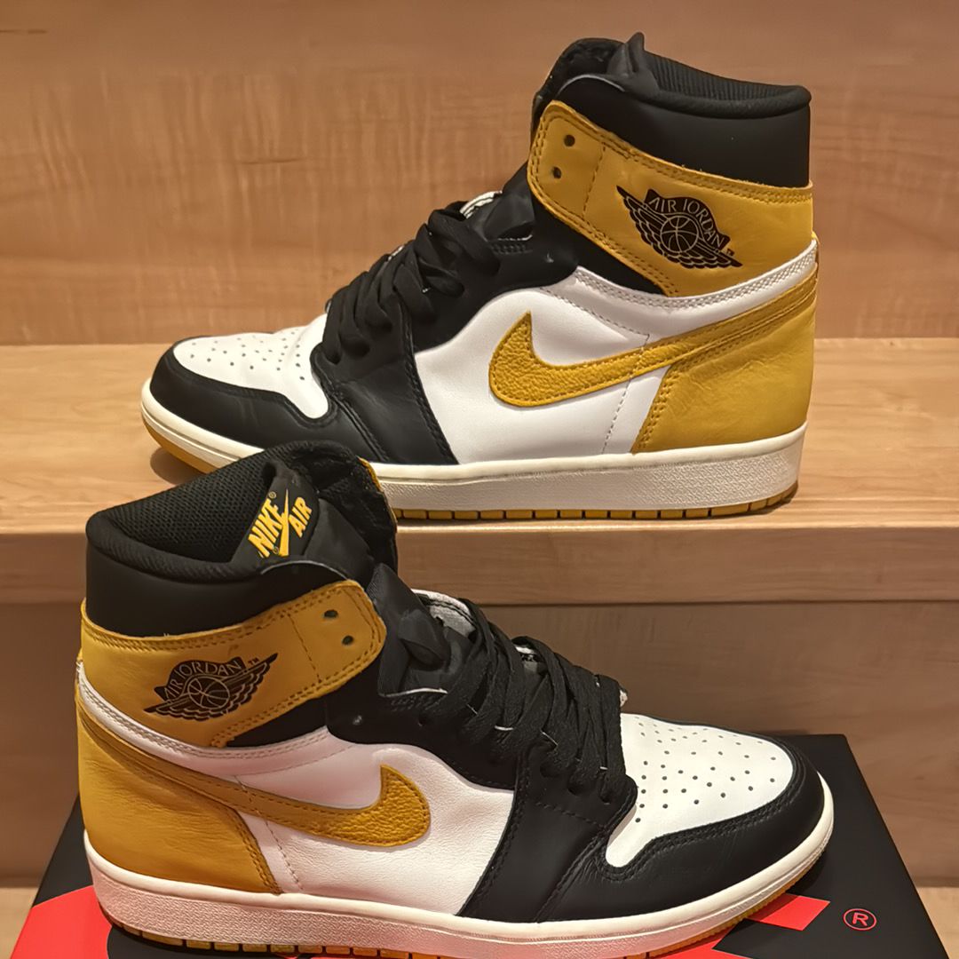 Nike Air Jordan 1 Retro High OG "Black Toe/Yellow Ochre"