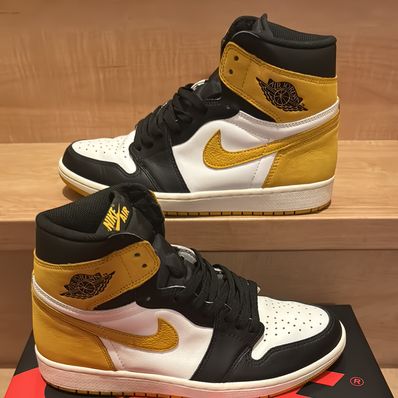 Nike Air Jordan 1 Retro High OG "Black Toe/Yellow Ochre"