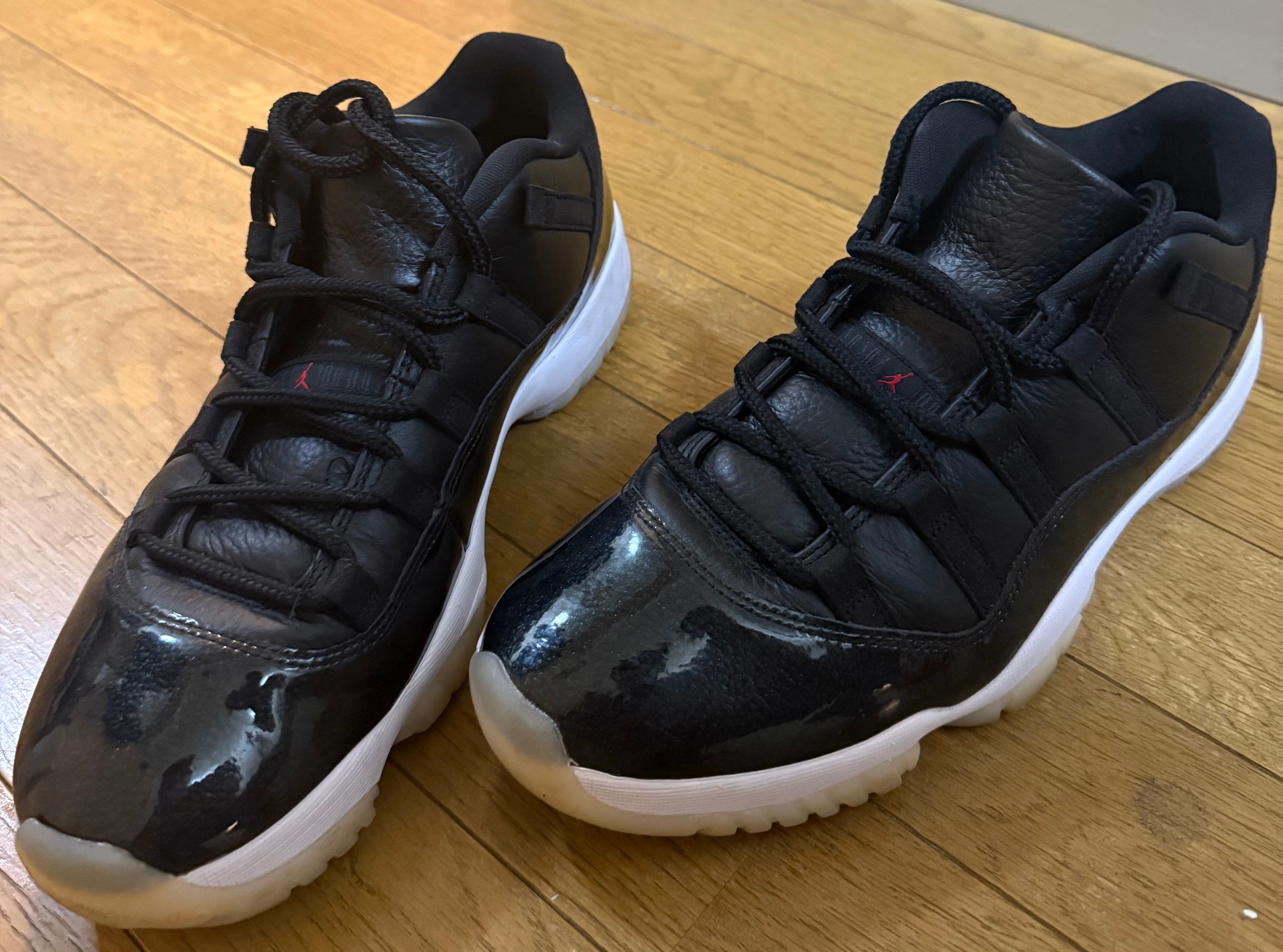 ナイキ エアジョーダン11 ロー "72-10"