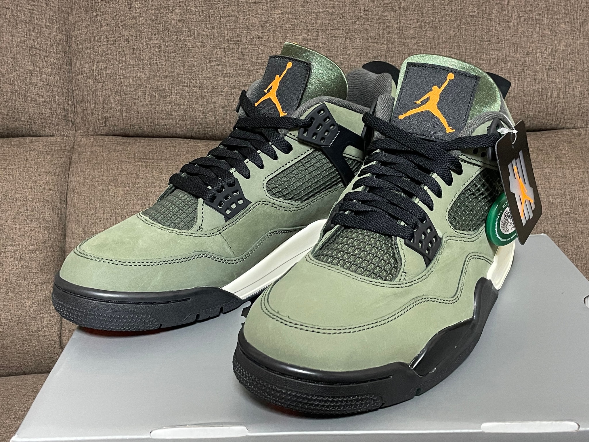 UNDEFEATED × Nike Air Jordan 4 Retro "Deep Green" (2025)
