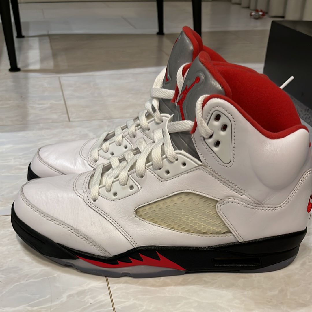 Nike Air Jordan 5 Retro "Fire Red" (2020)