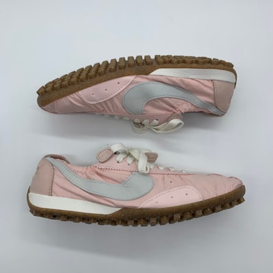 Jacquemus × Nike Women's Moon Shoe SP "Aluminum Pink"
