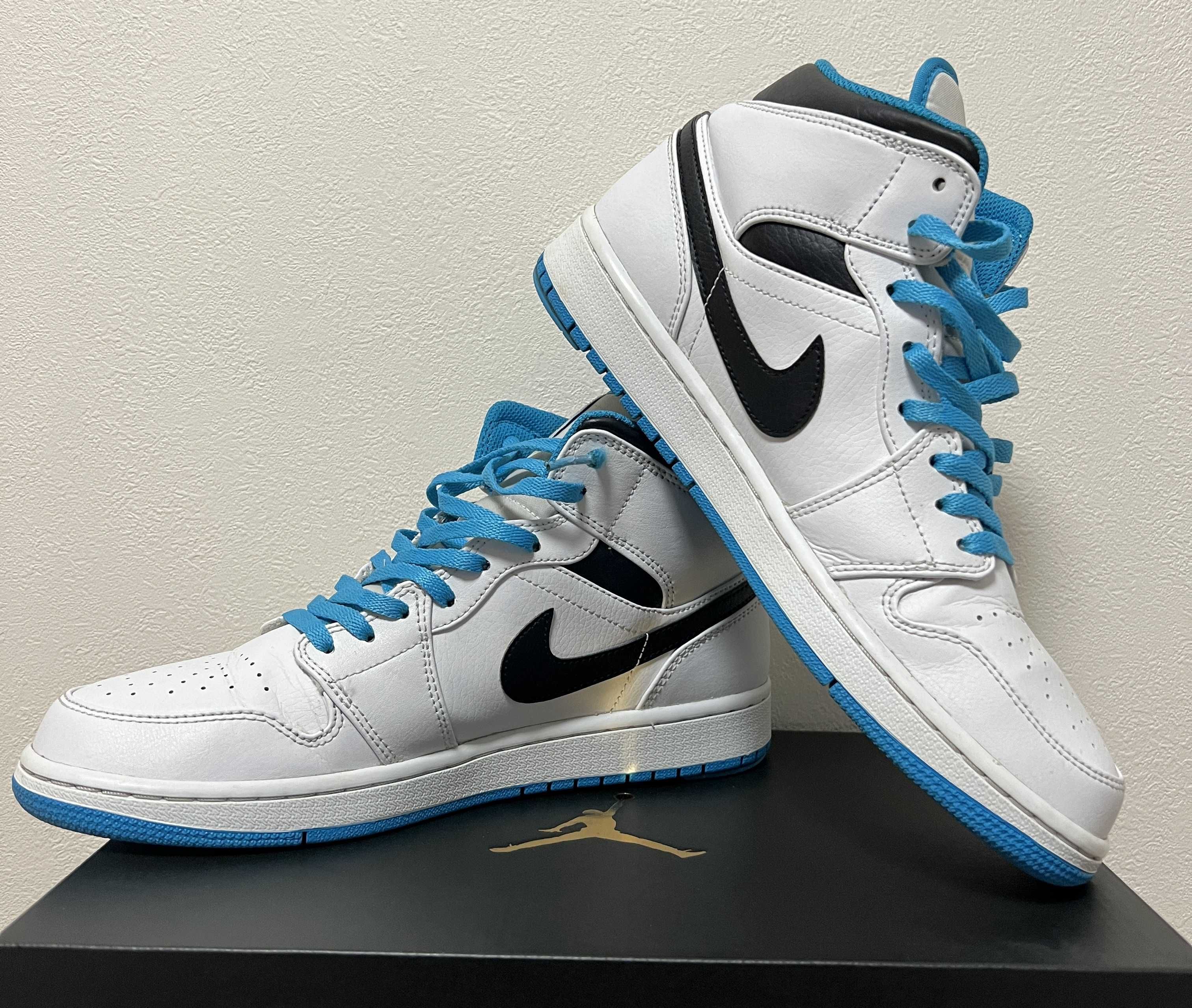 Nike Air Jordan 1 Mid "White/Laser blue"