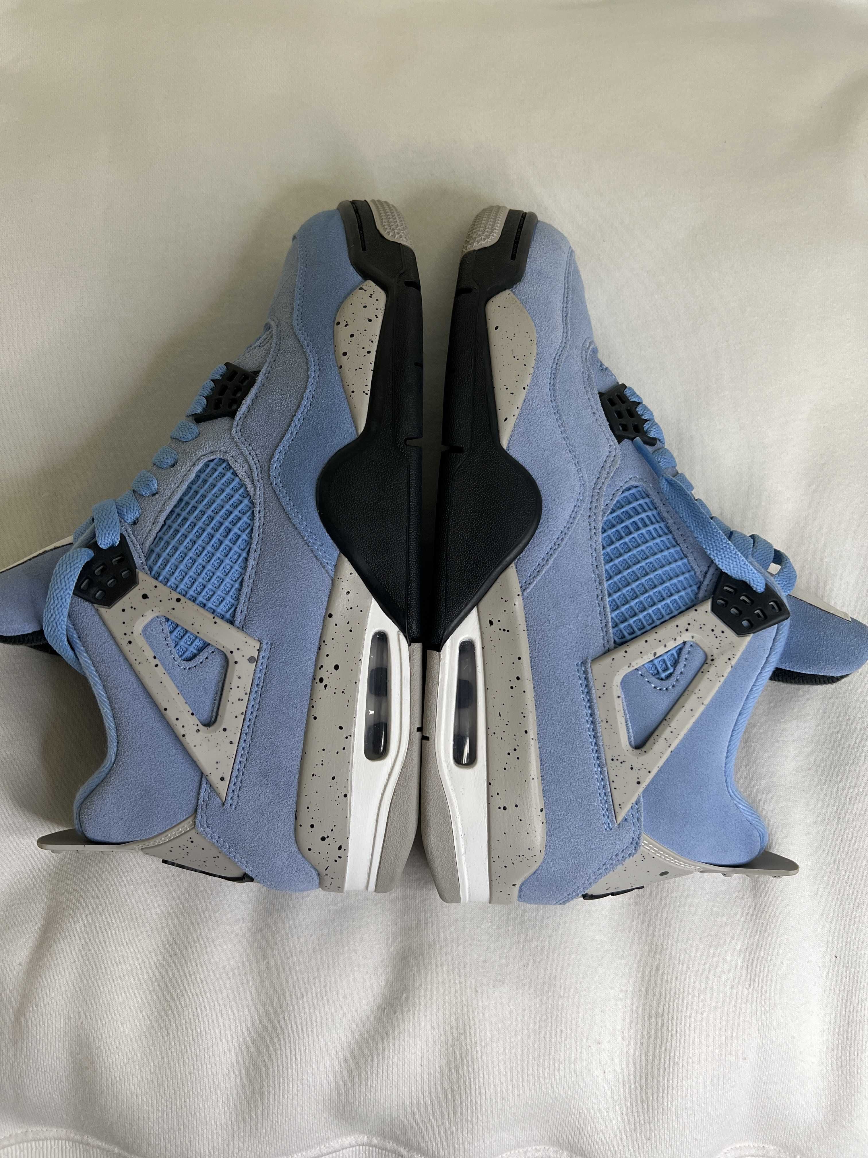Nike Air Jordan 4 "University Blue"
