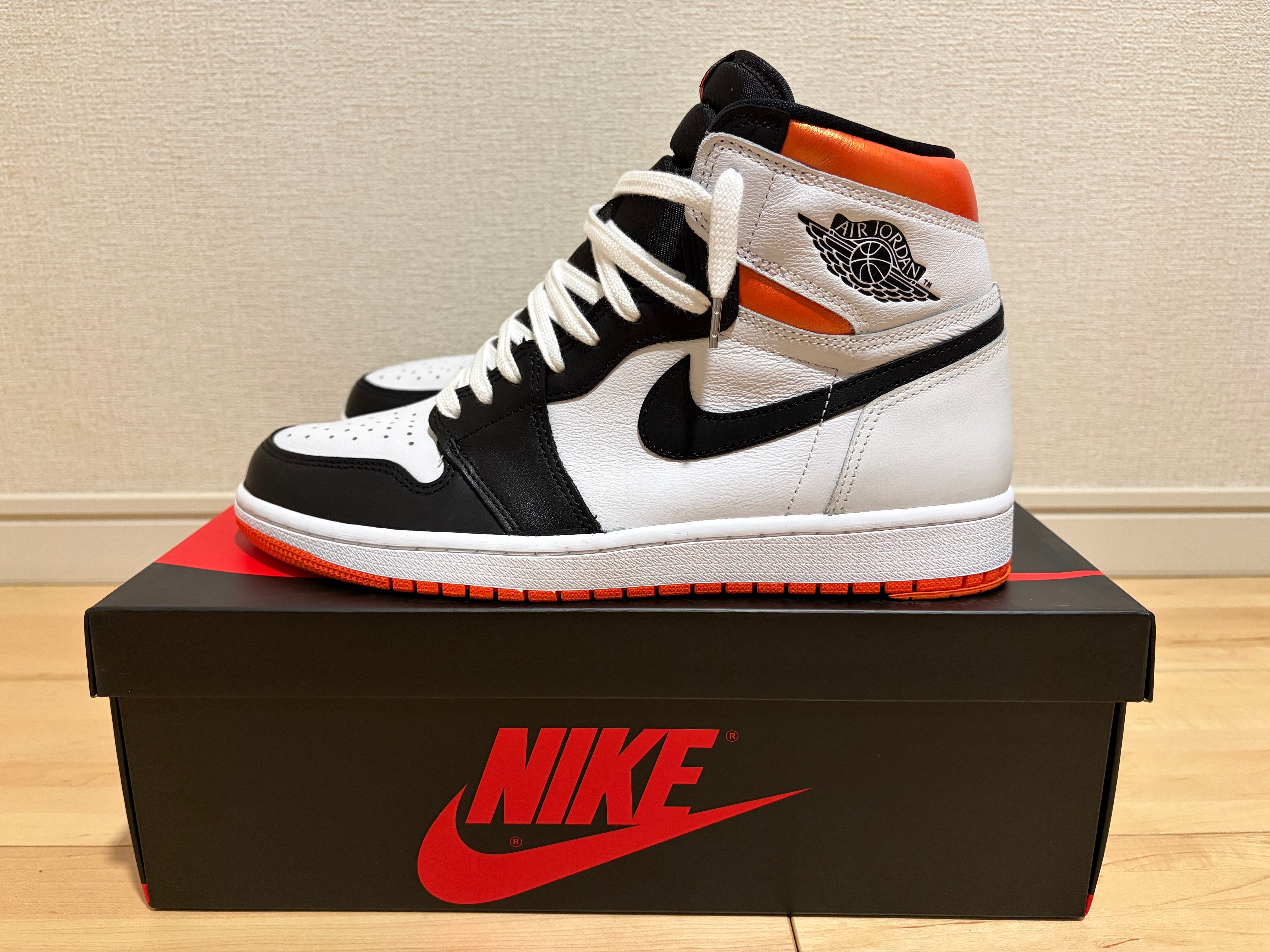 Nike Air Jordan 1 Retro High OG "Electro Orange"