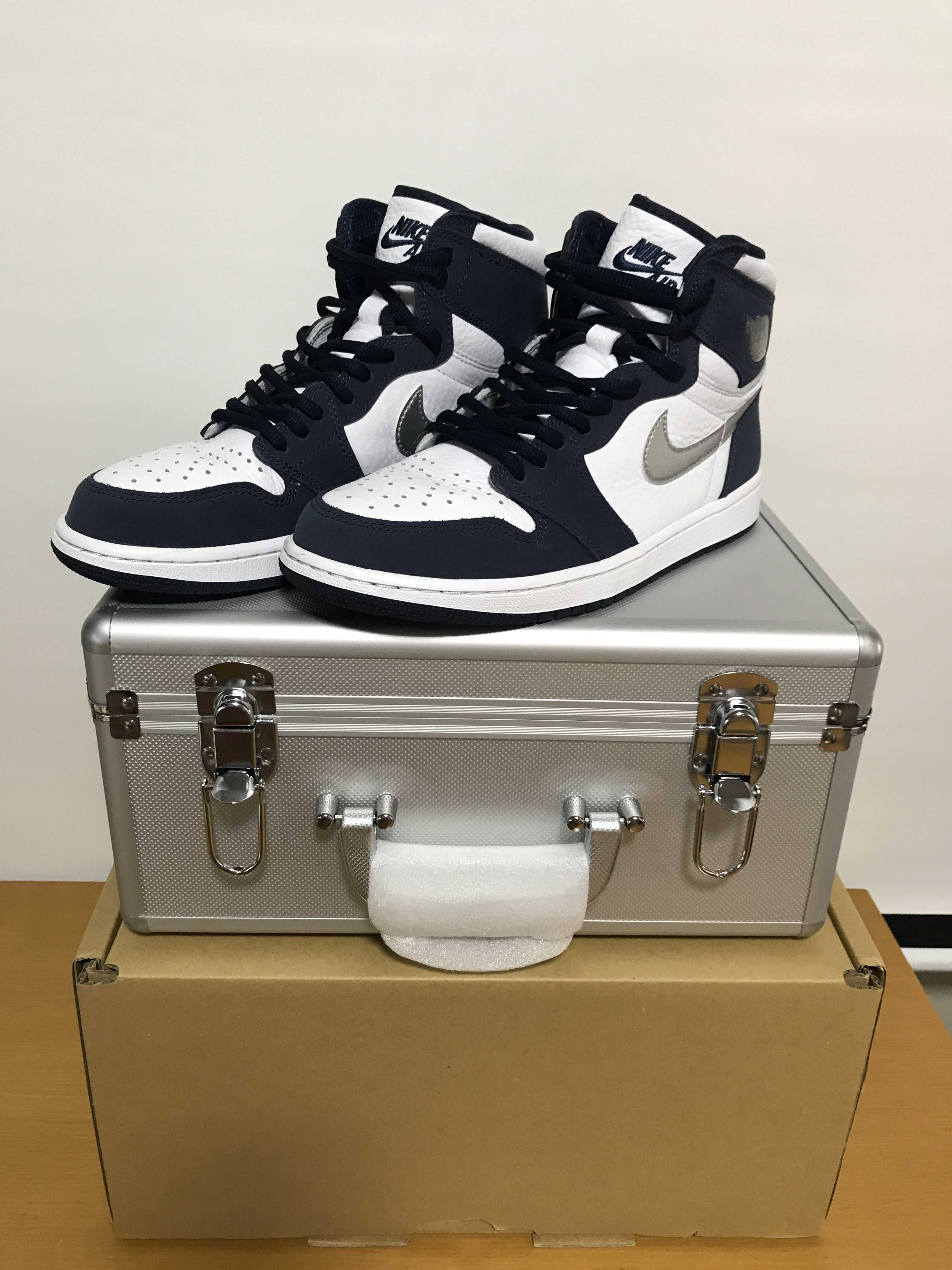 Nike Air Jordan 1 Retro High OG CO.JP "Midnight Navy"(2020)(ブリーフケース付き)