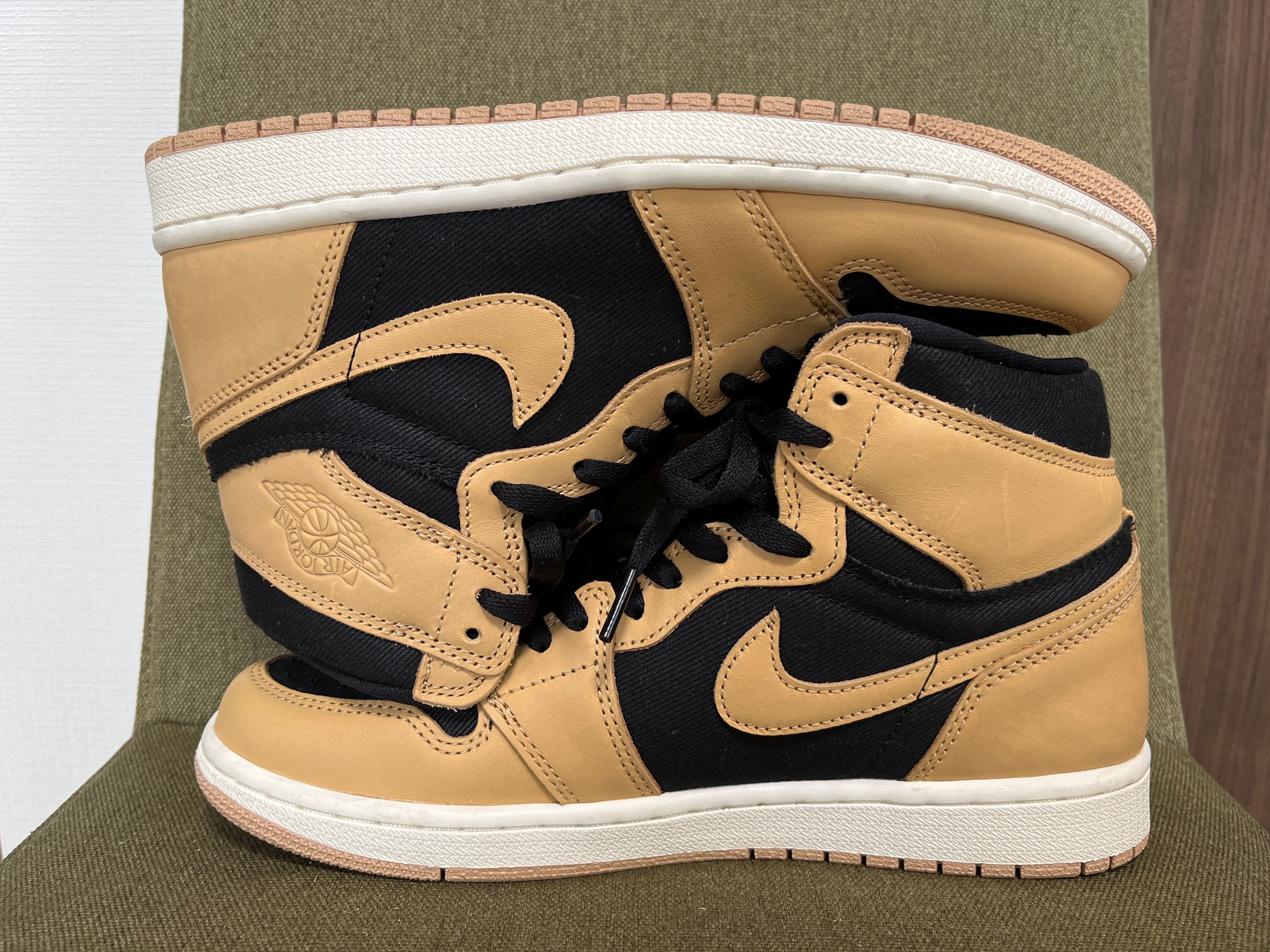 Nike Air Jordan 1 Retro High OG "Vachetta Tan"