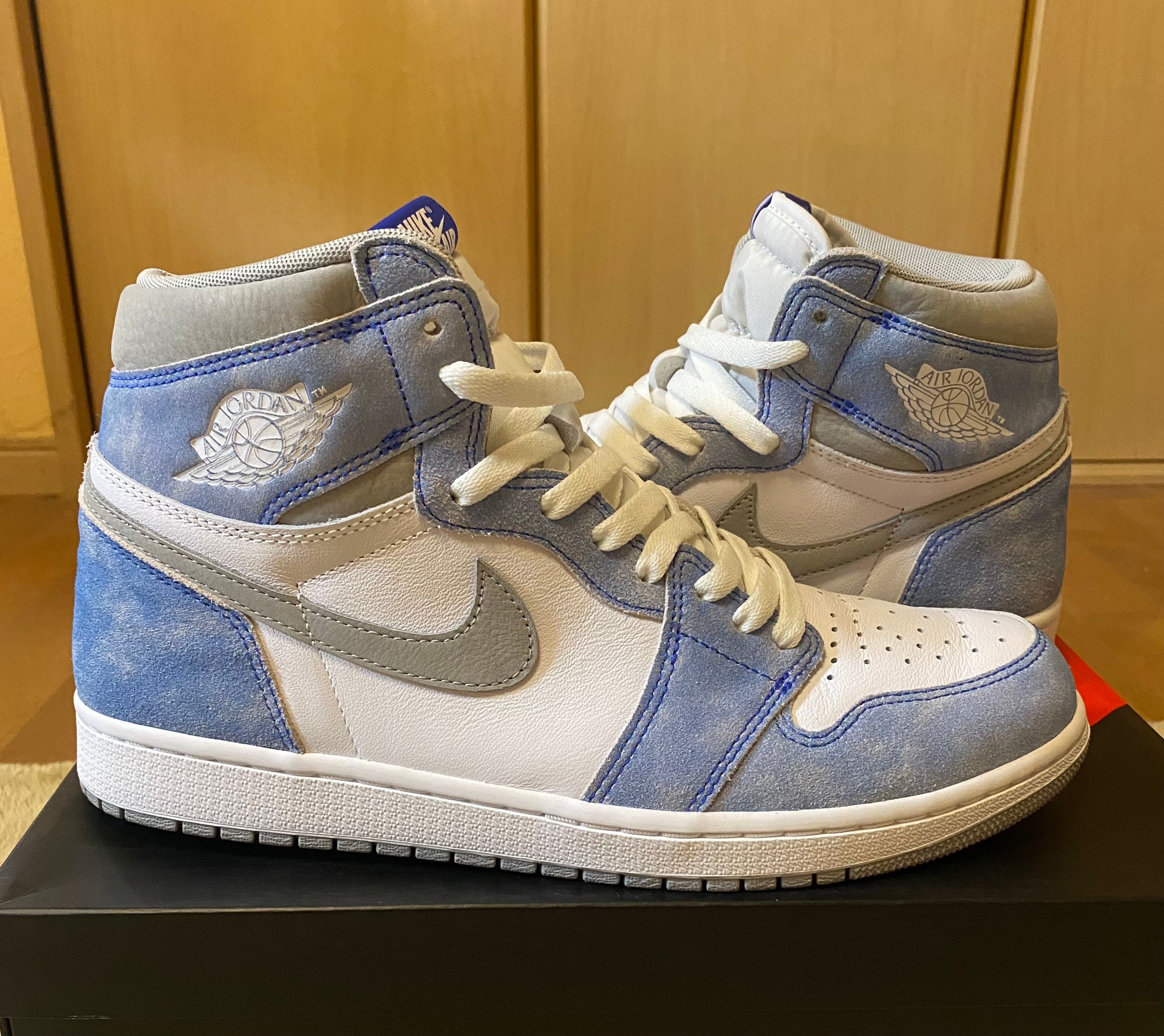 Nike Air Jordan 1 High OG "Hyper Royal"