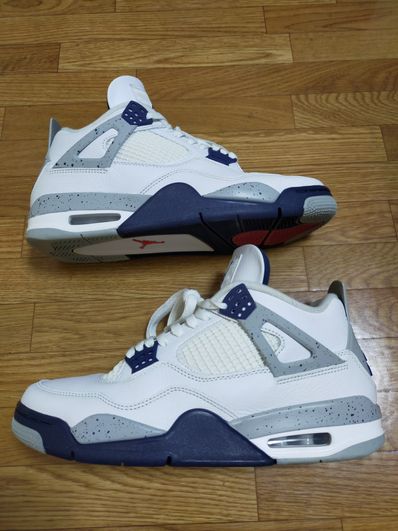 Nike Air Jordan 4 "Midnight Navy"