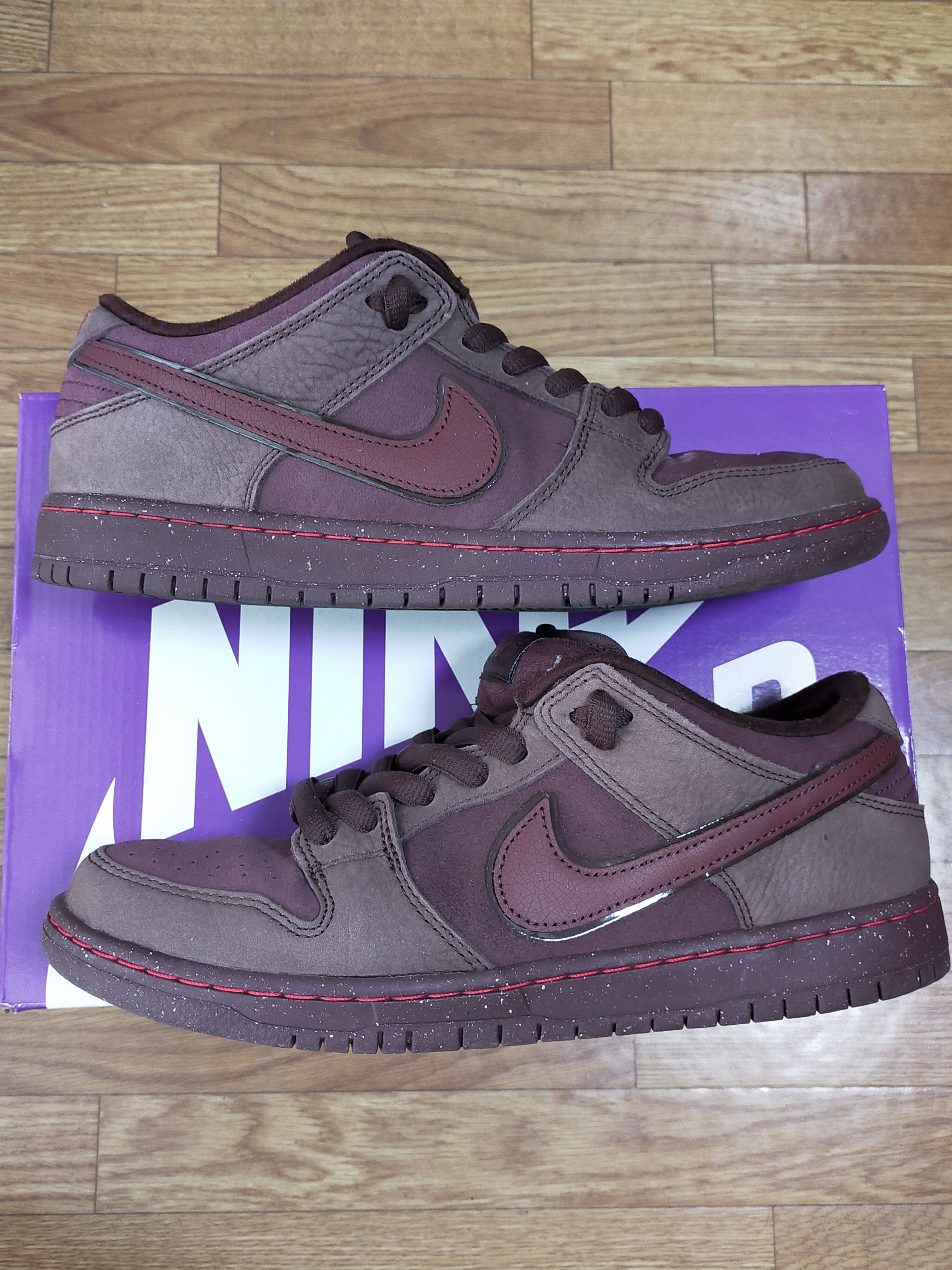 Nike SB Dunk Low PRM City of Love "Burgundy"