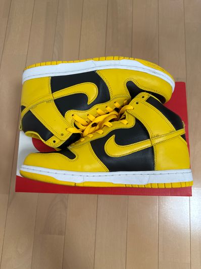 Nike Dunk High "Black/Varsity Maize"