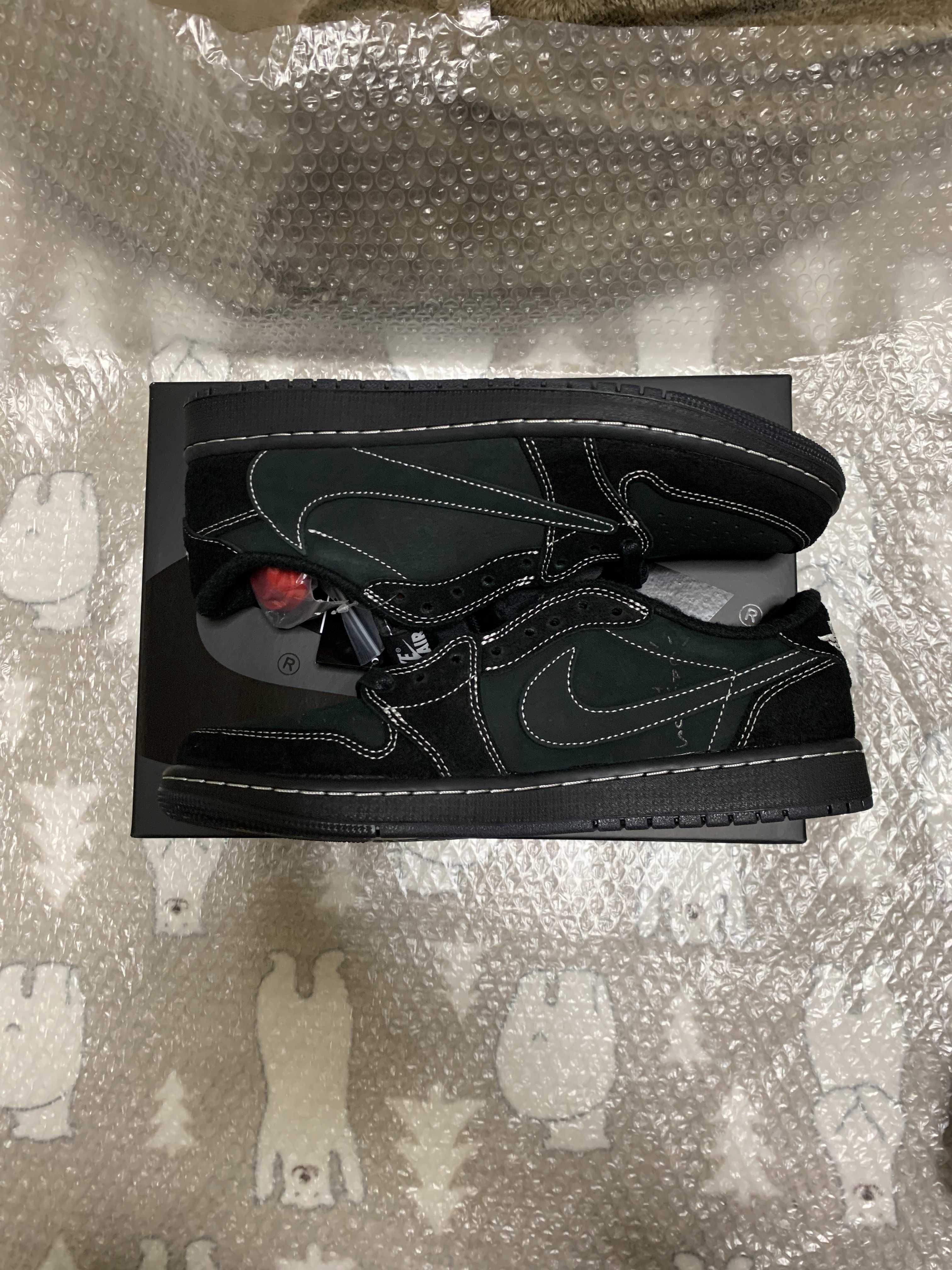 Travis Scott × Nike Air Jordan 1 Low OG SP "Black Phantom"