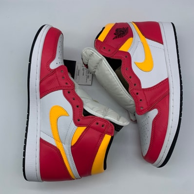 Nike Air Jordan 1 High OG "Light Fusion Red"