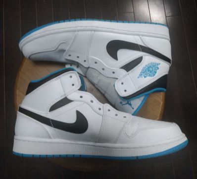 Nike Air Jordan 1 Mid "White/Laser blue"