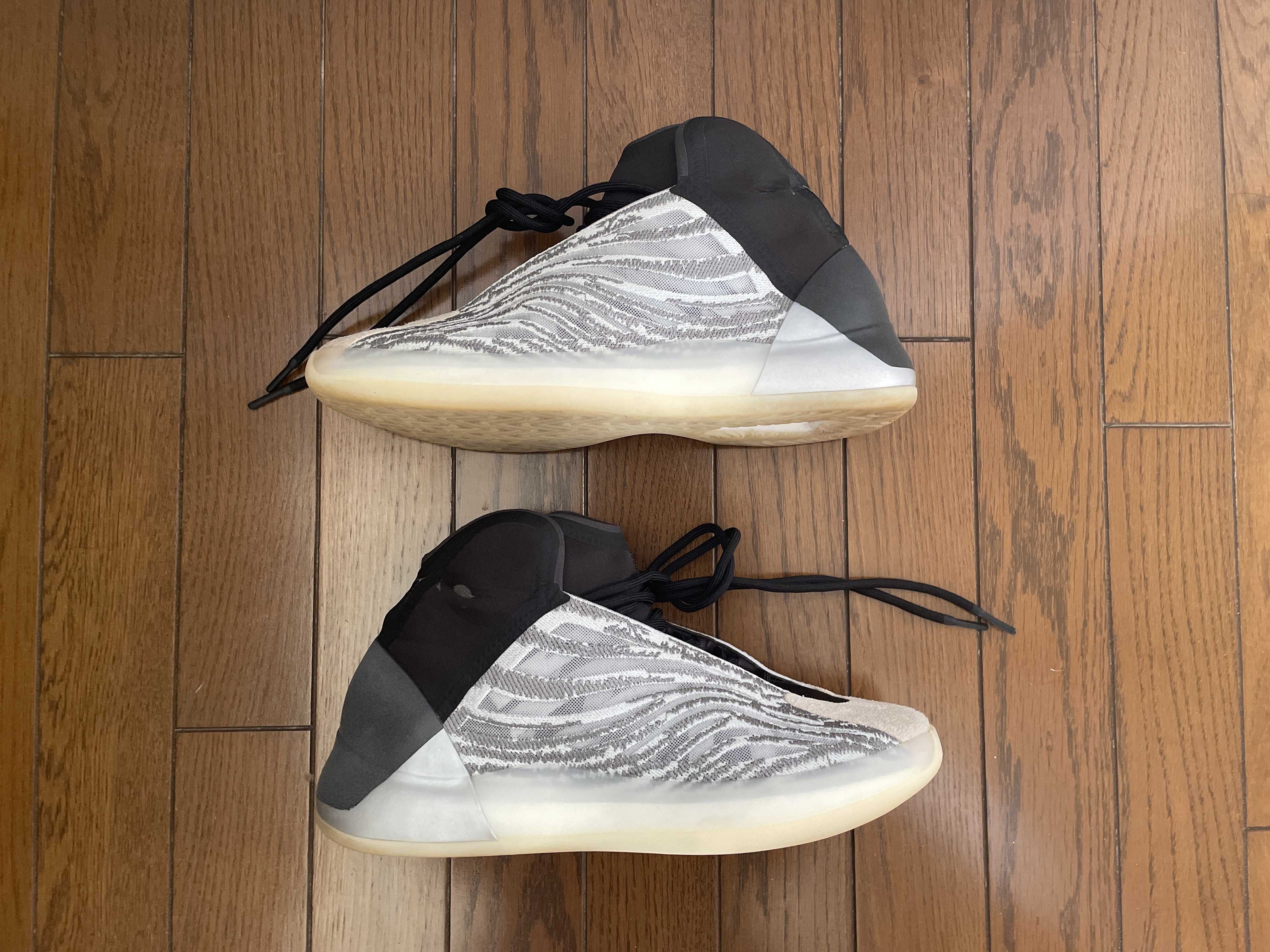 adidas YEEZY Quantum "QNTM"