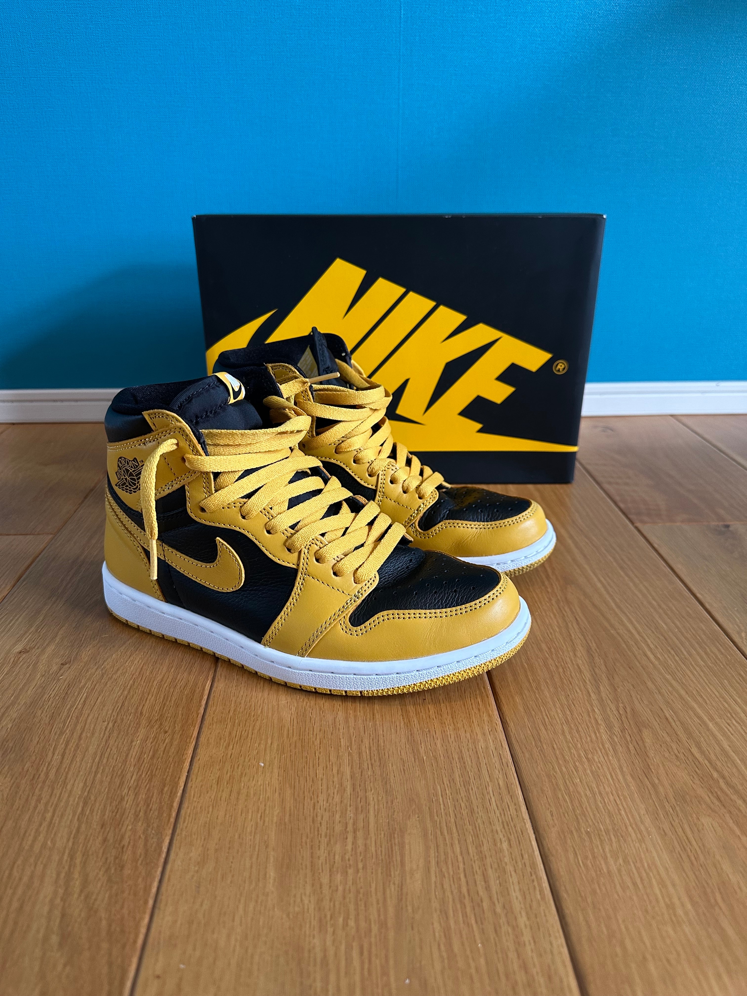 Nike Air Jordan 1 High OG "Pollen"
