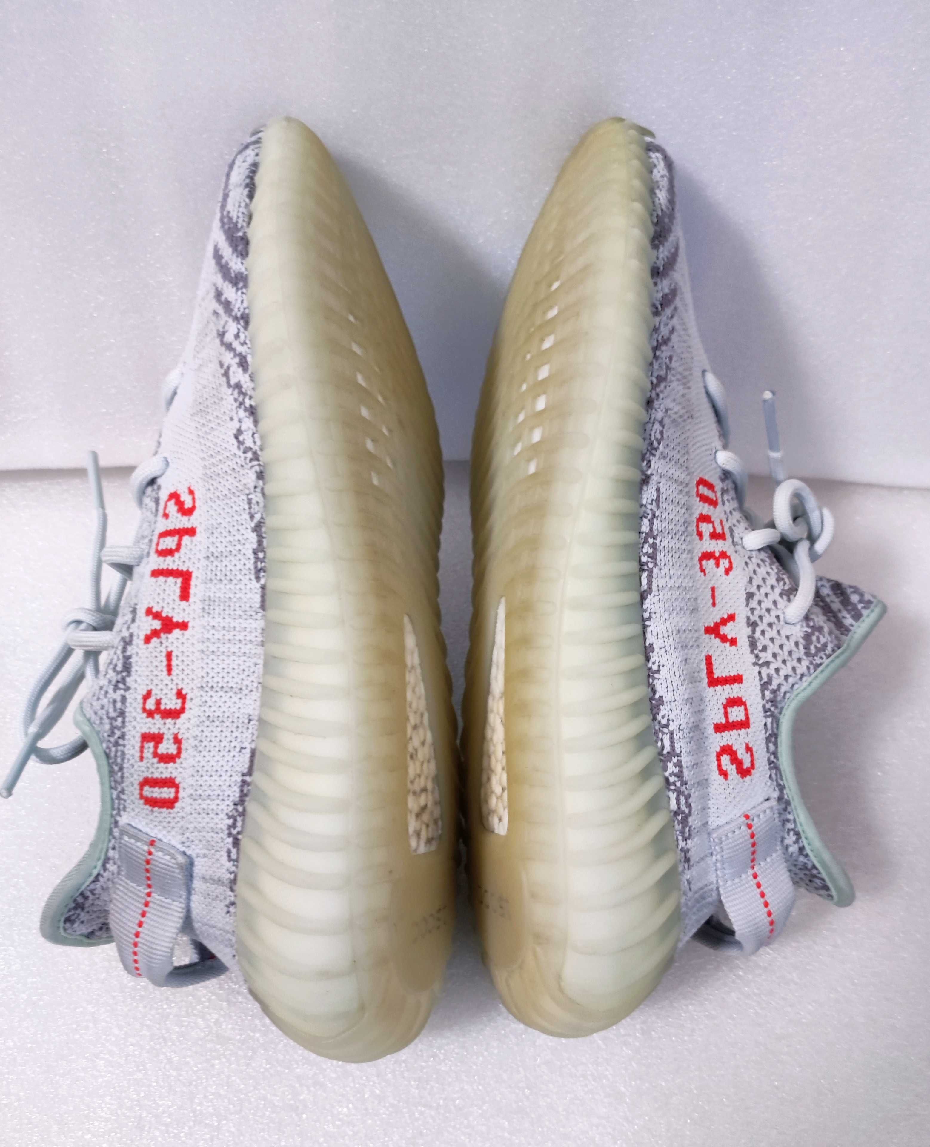 adidas YEEZY Boost 350 V2 "Blue Tint"