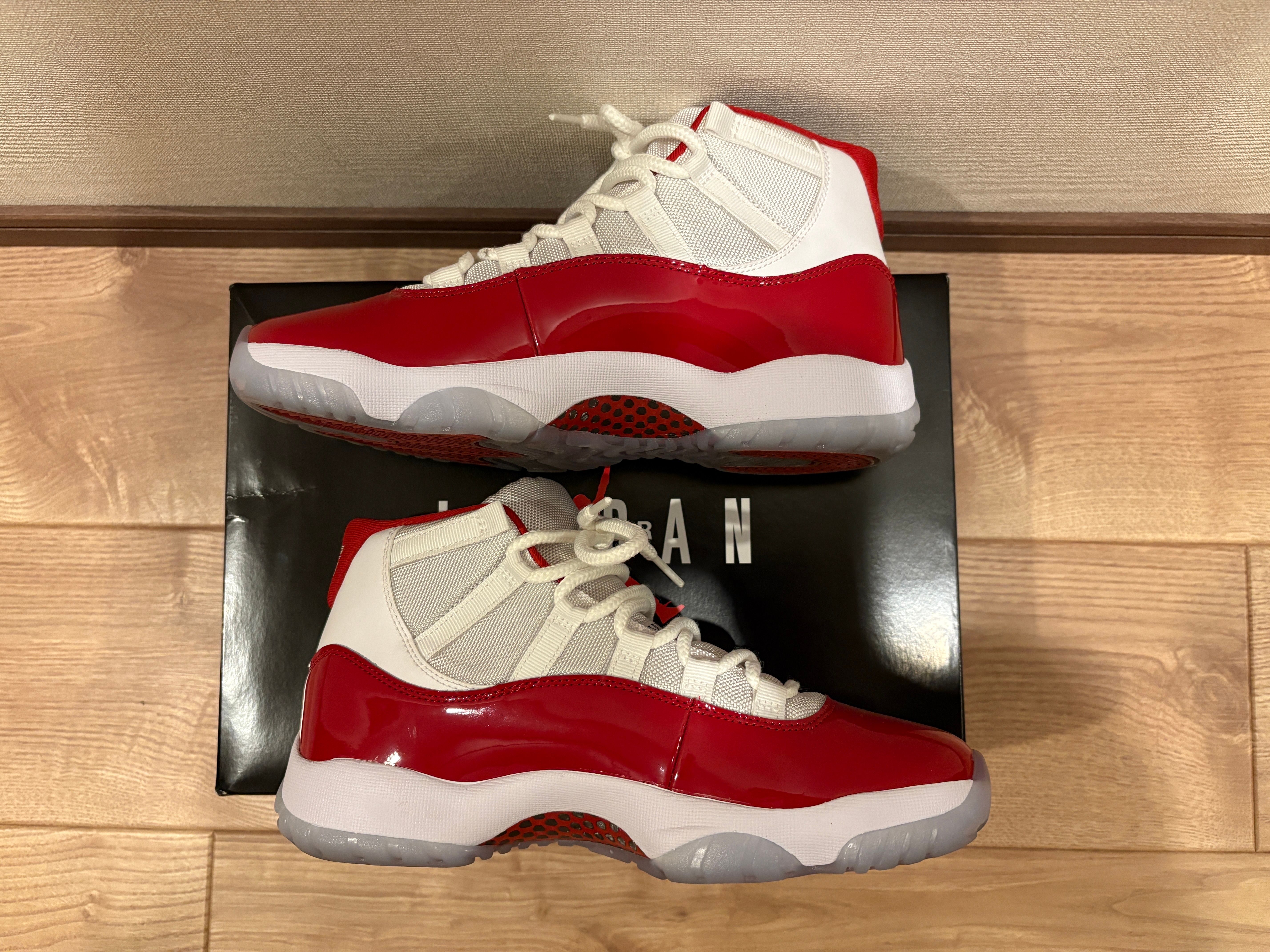 Nike Air Jordan 11 "Varsity Red"