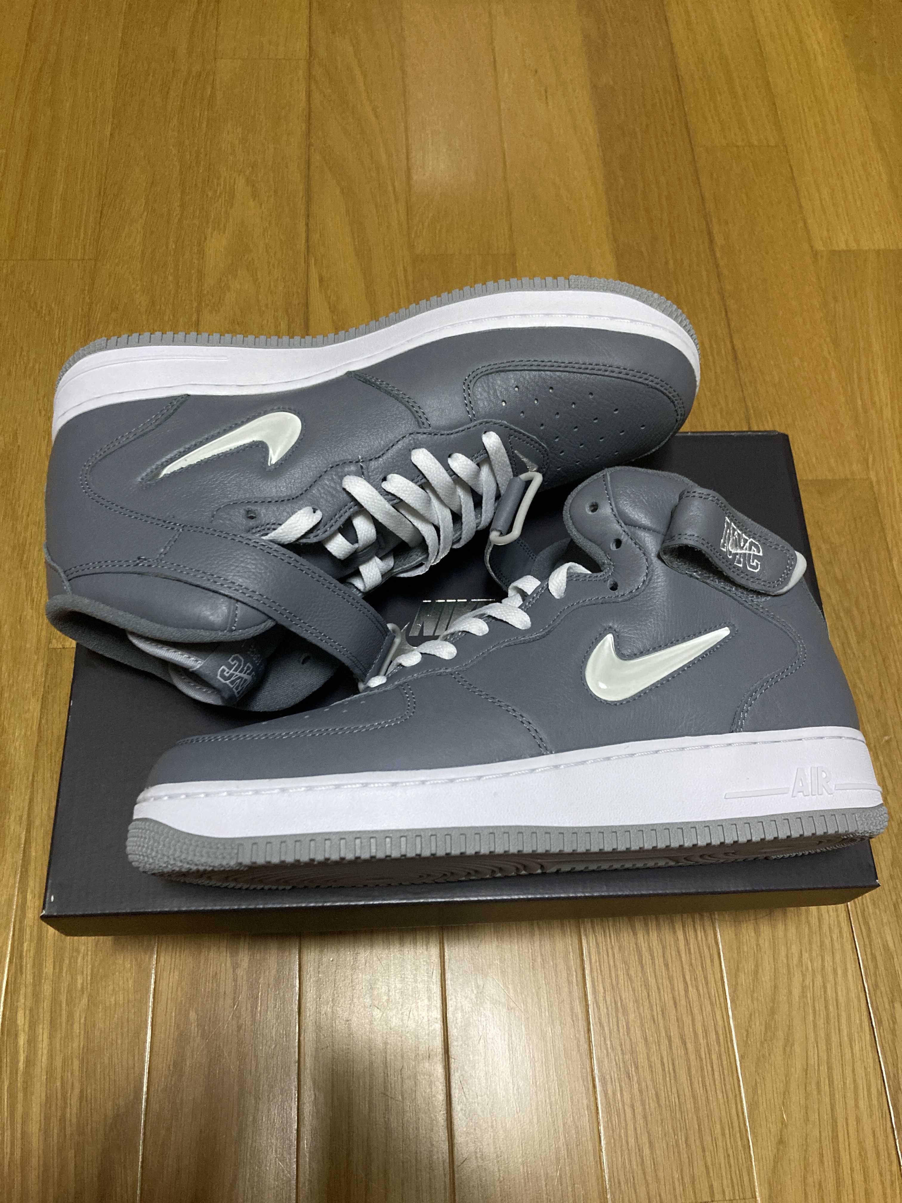 Nike Air Force 1 Mid NYC "Cool Grey"