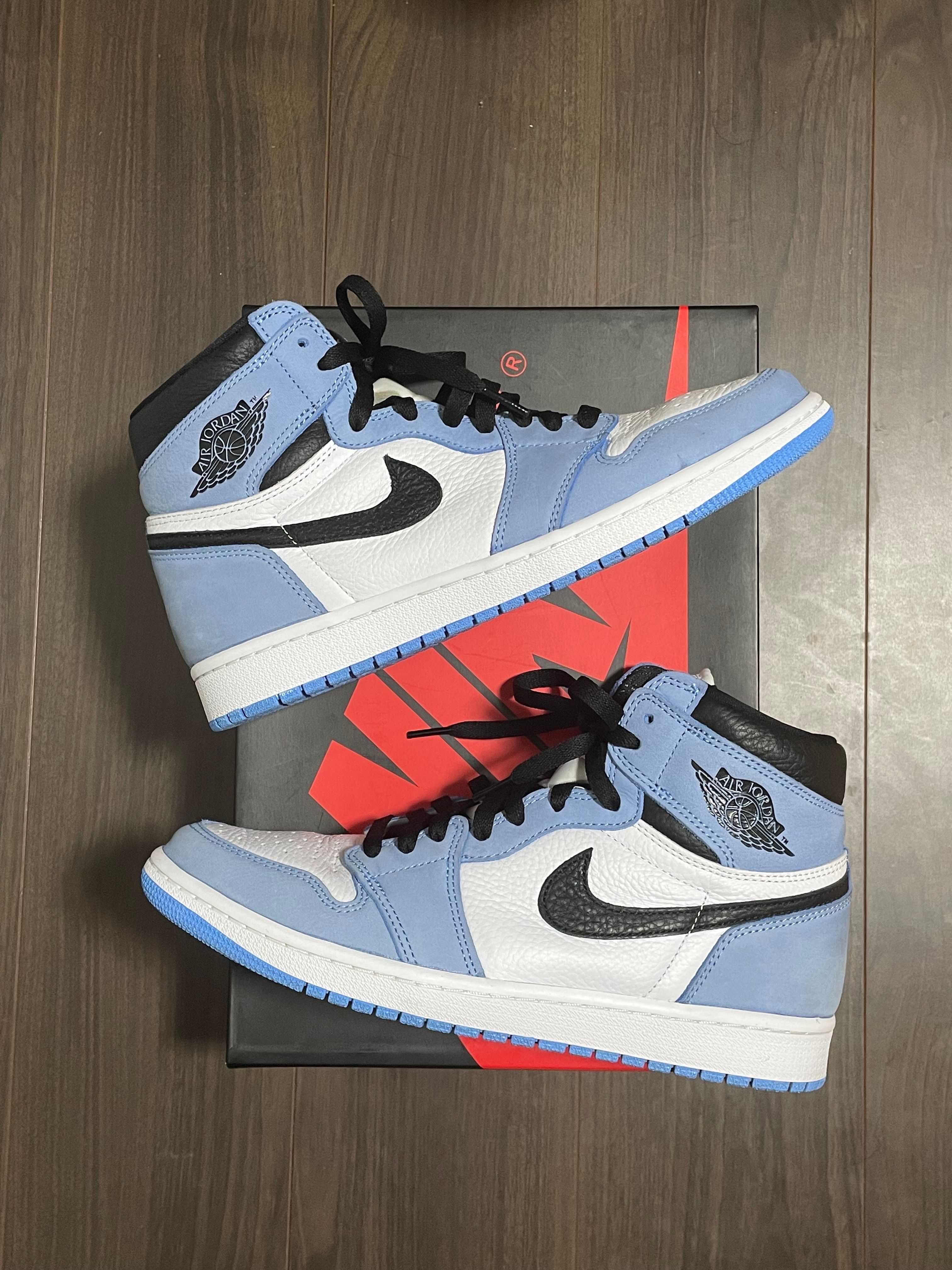 Nike Air Jordan 1 High OG "University Blue"