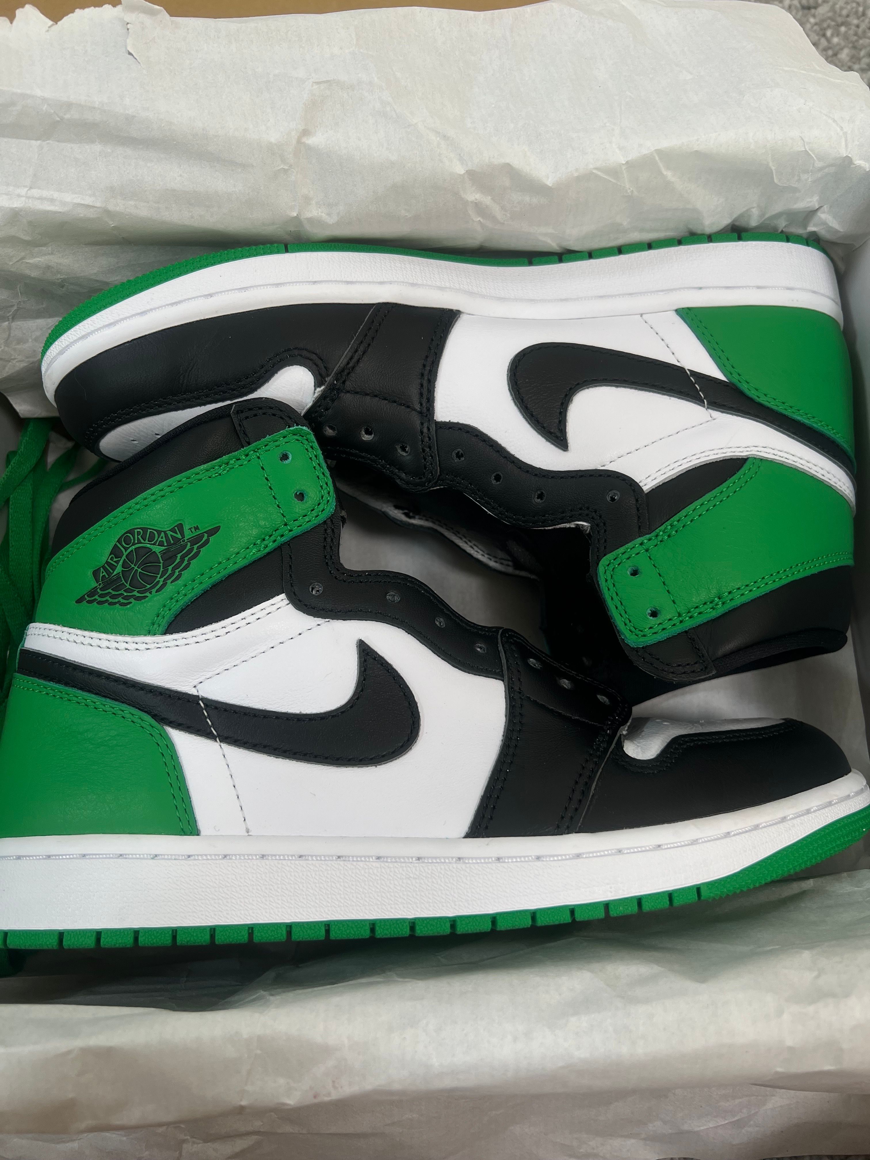 Nike Air Jordan 1 Retro High OG "Celtics/Black and Lucky Green" (2023)