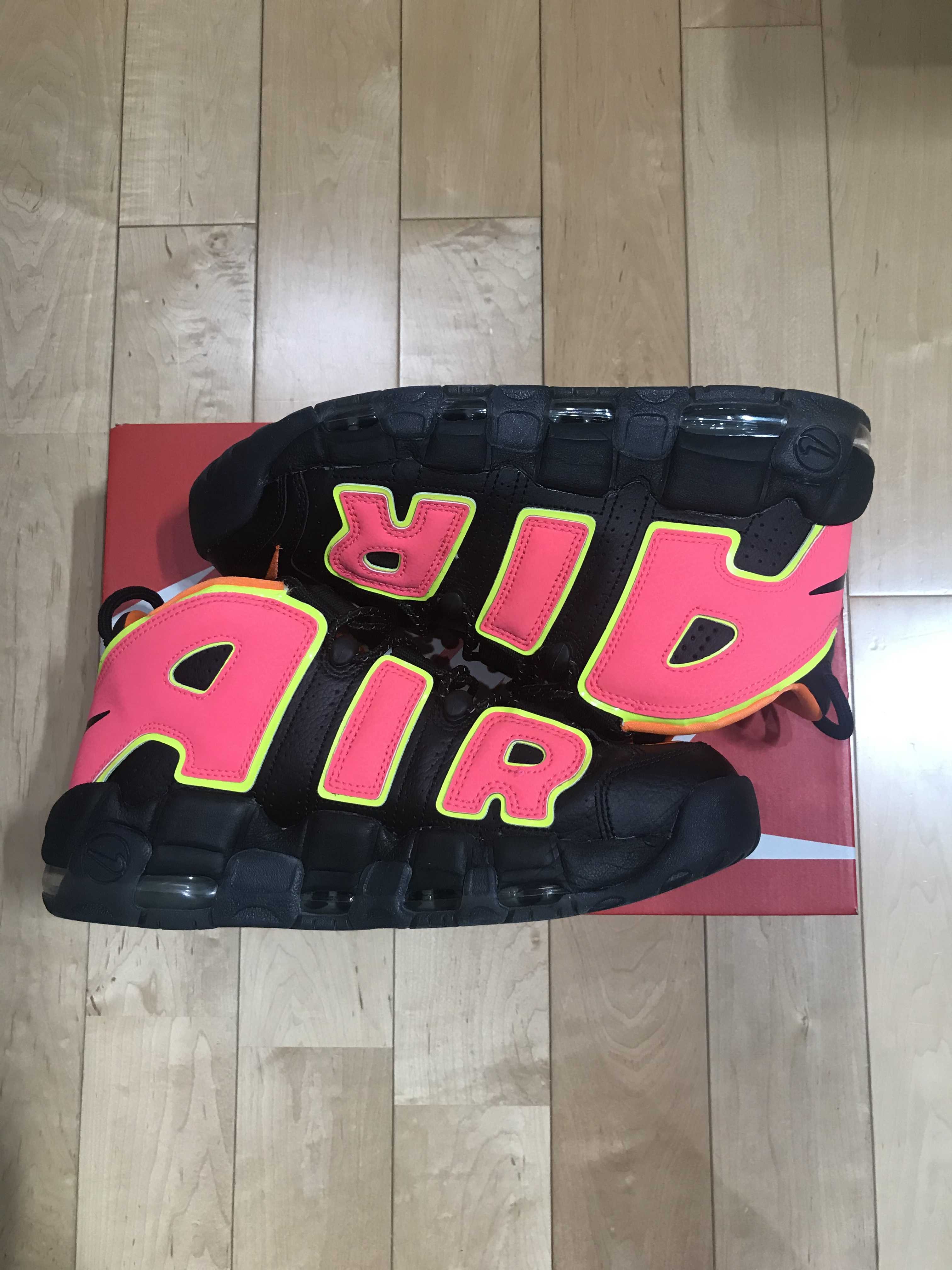 NIKE Women's AIR MORE UPTEMPO "HOT PUNCH"