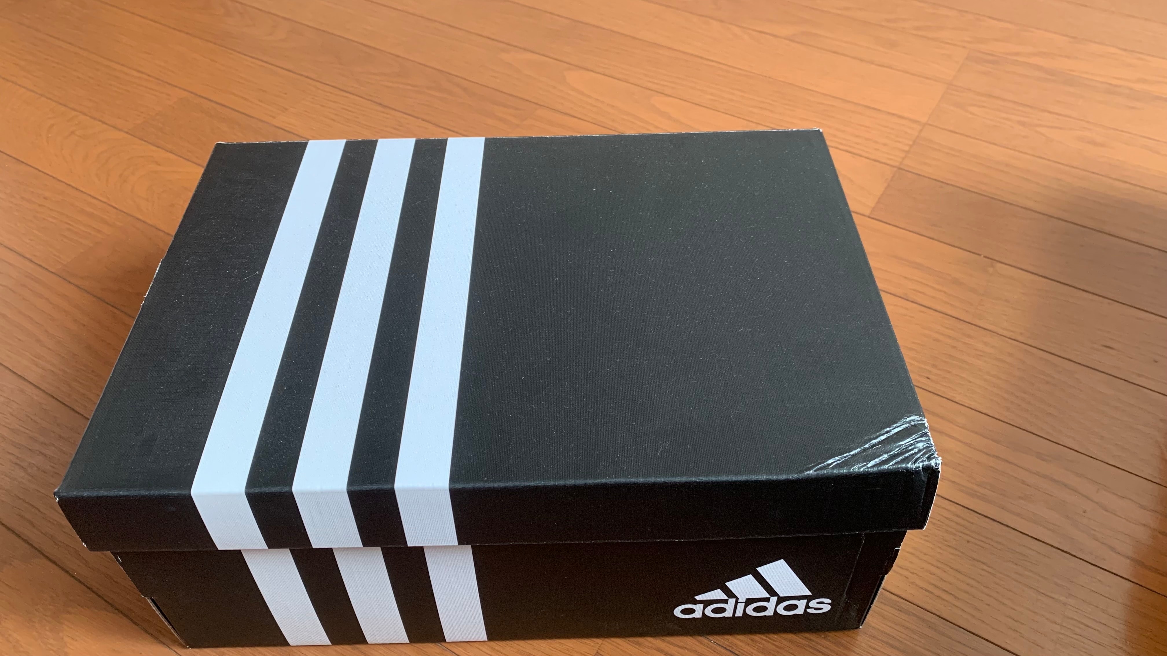 Pharrell Williams × adidas Jellyfish "Carbon/Core Black"