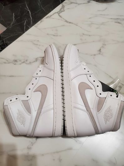 Nike Air Jordan 1 High 85 "Neutral Grey"