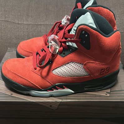 Nike Air Jordan 5 "Toro Bravo"