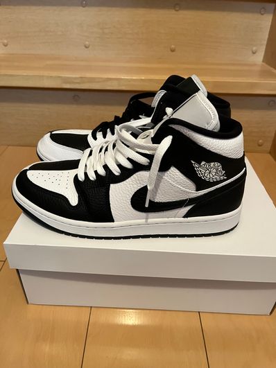 Nike Women's Air Jordan 1 Mid "Homage"