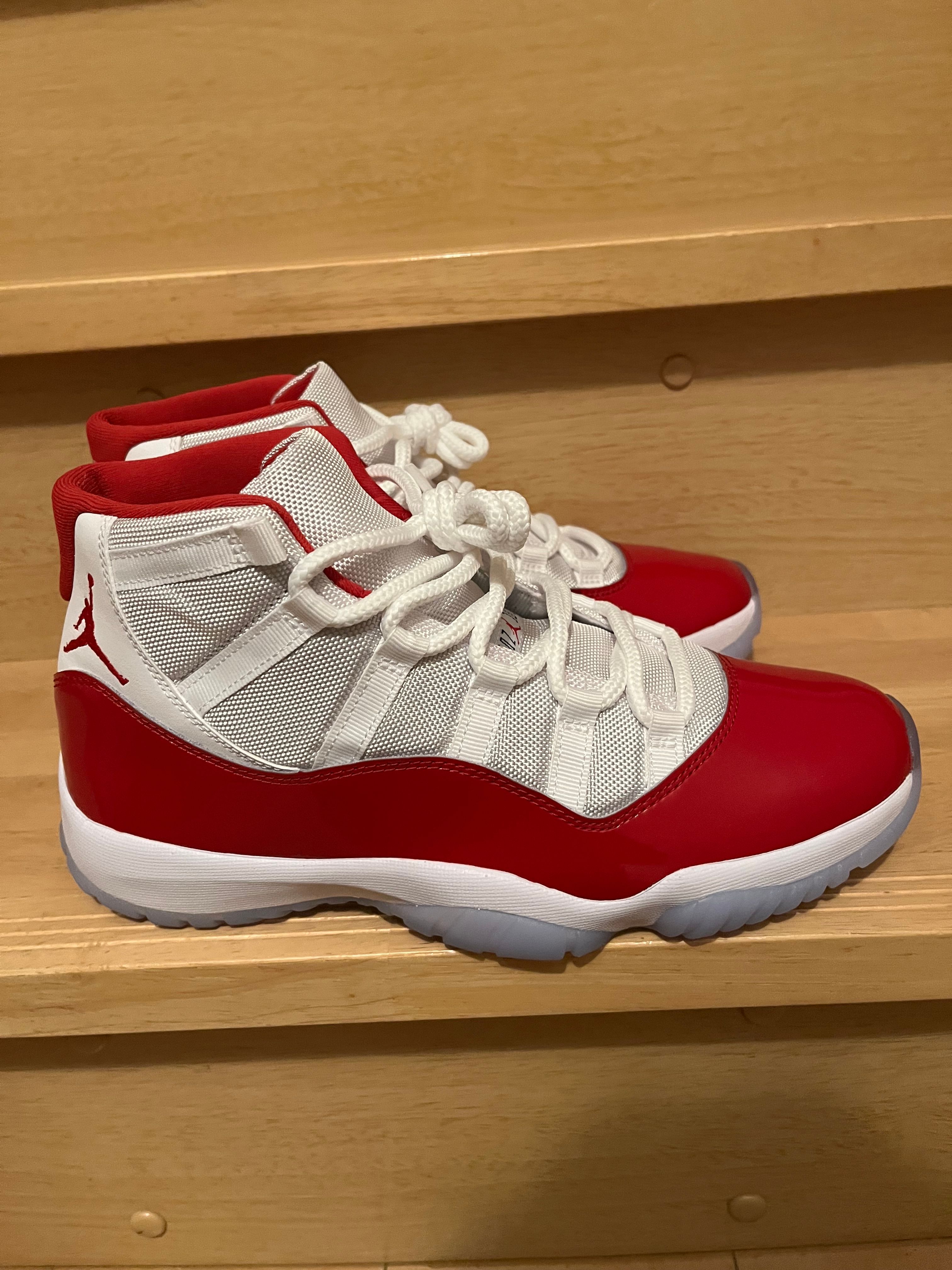 Nike Air Jordan 11 "Varsity Red"