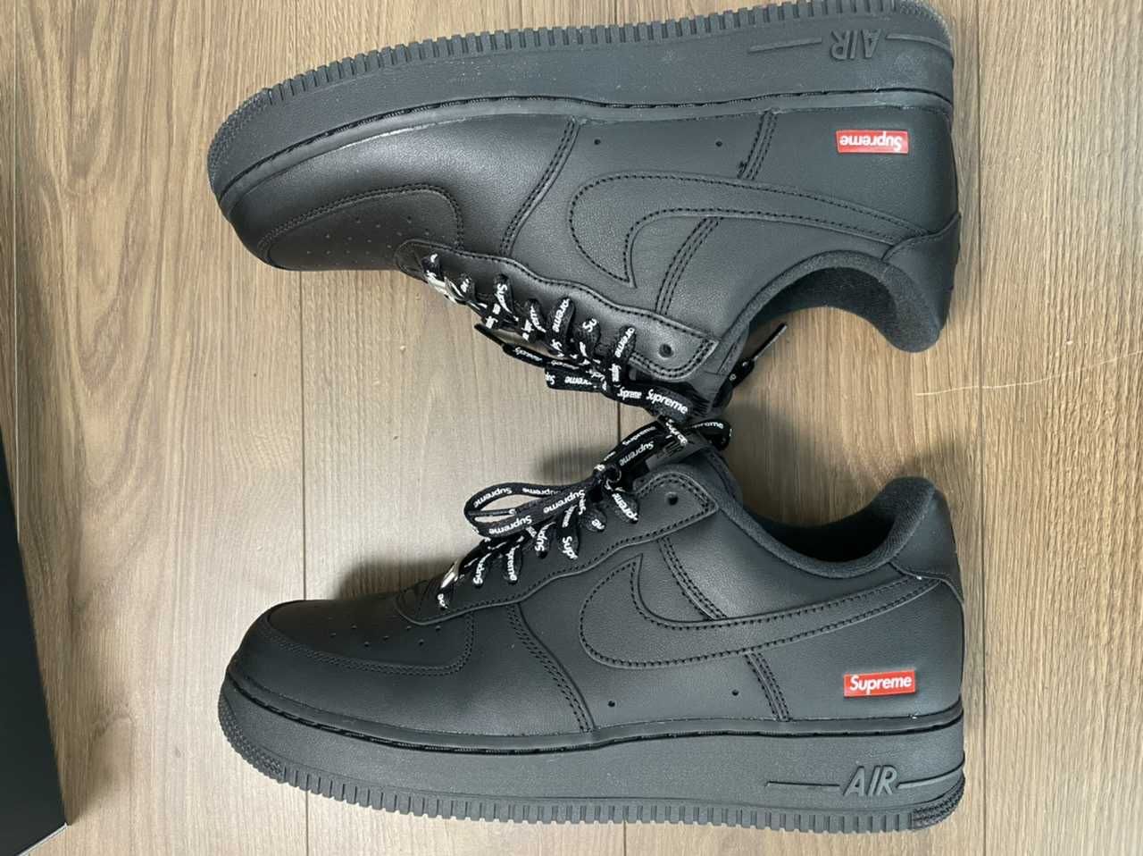 Supreme × Nike Air Force 1 Low "Black"
