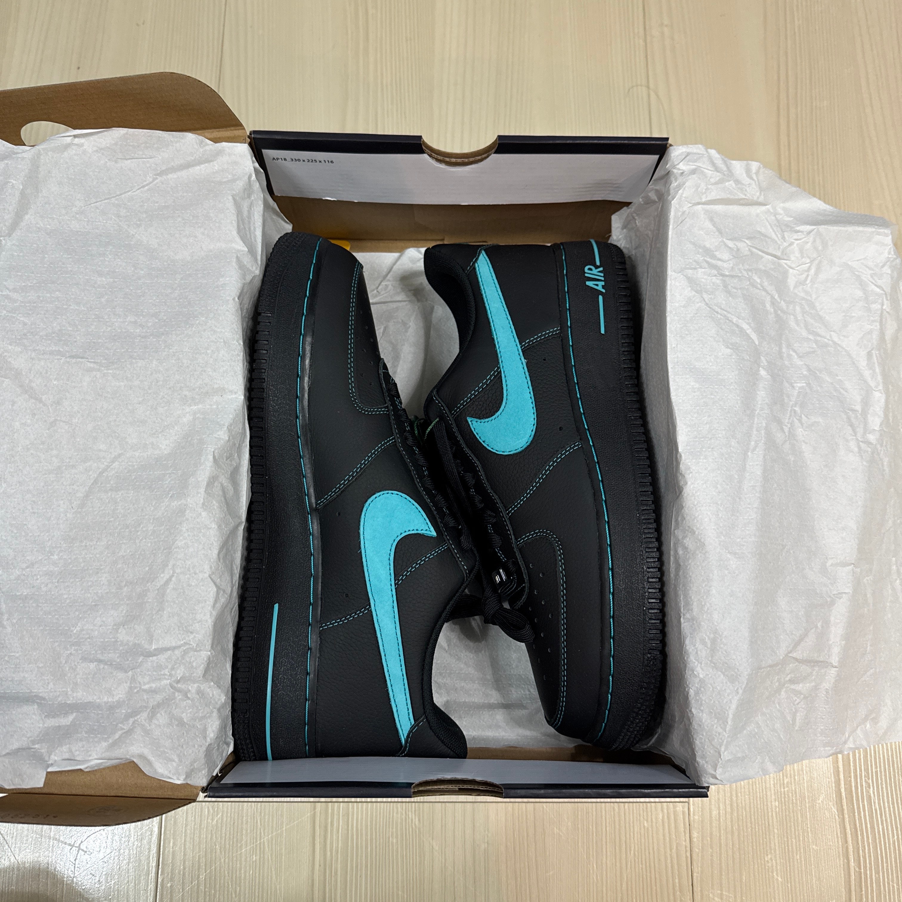 Nike Air Force 1 Low "Black Tiffany"