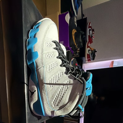 Nike Air Jordan 9 Retro "Powder Blue"
