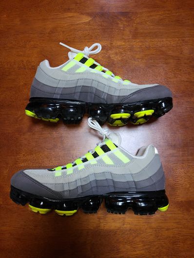 Nike Air Vapormax 95 "Neon"