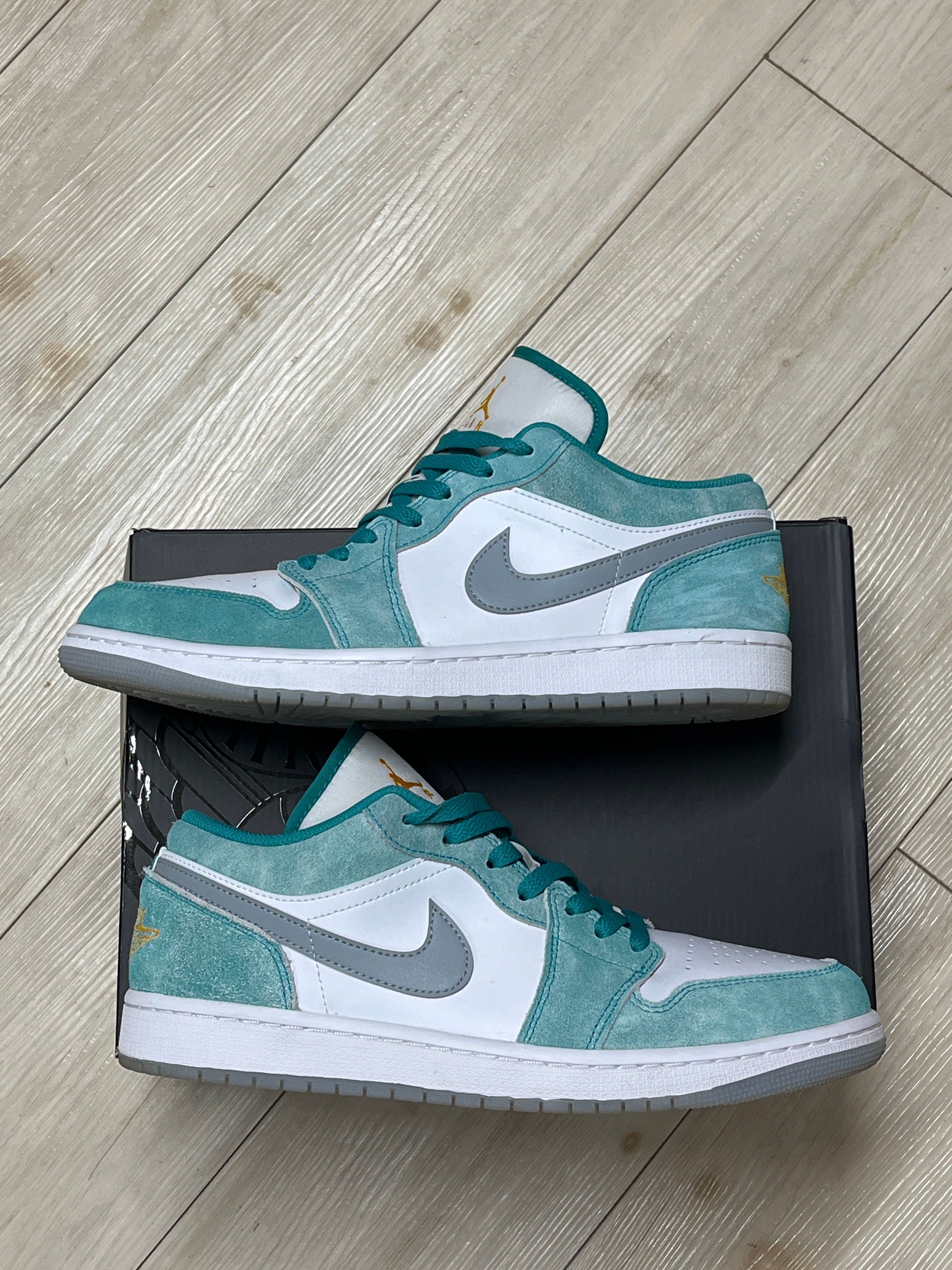 Nike Air Jordan 1 Low SE "New Emerald"