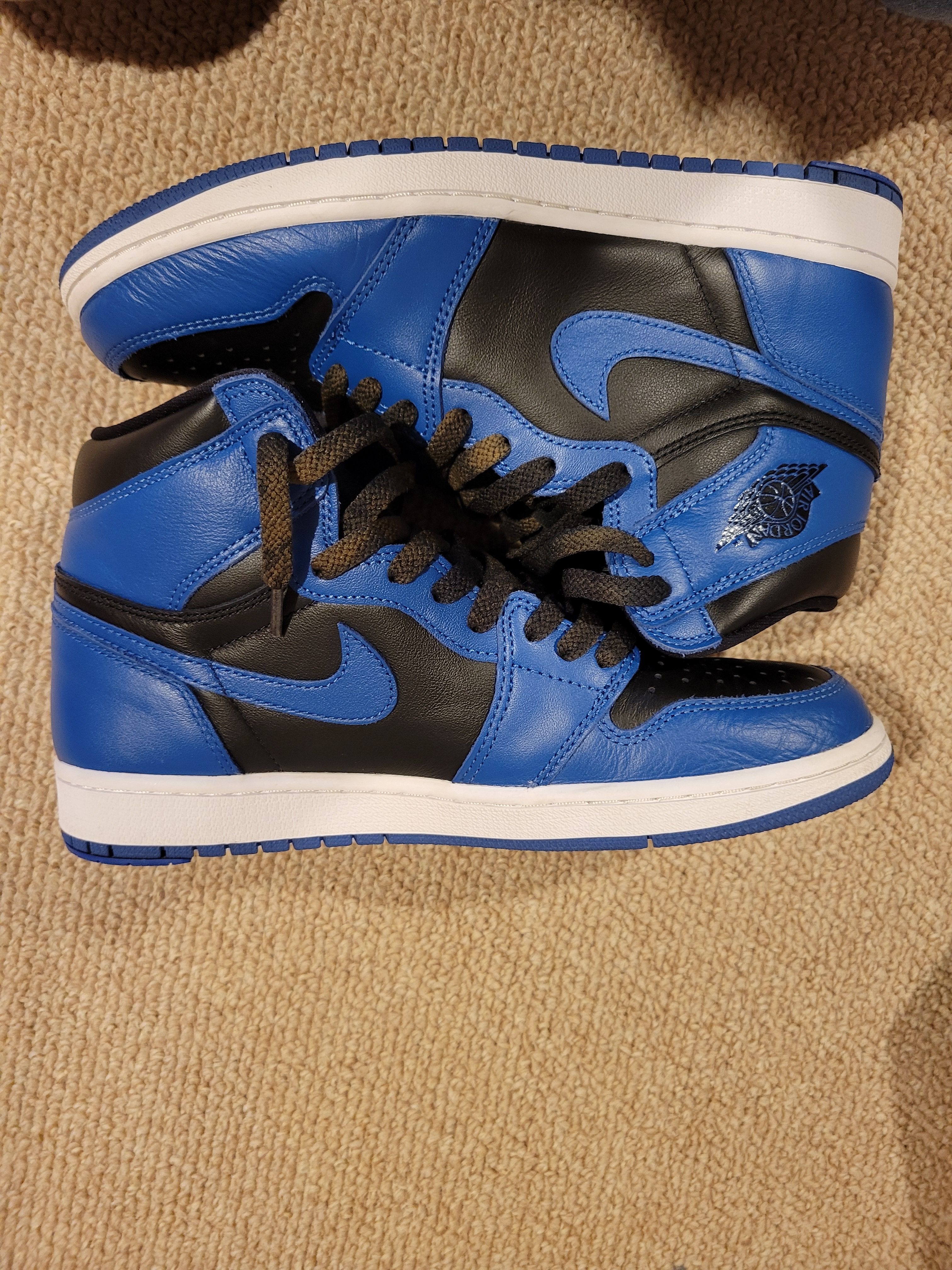 Nike Air Jordan 1 Retro High OG "Dark Marina Blue"