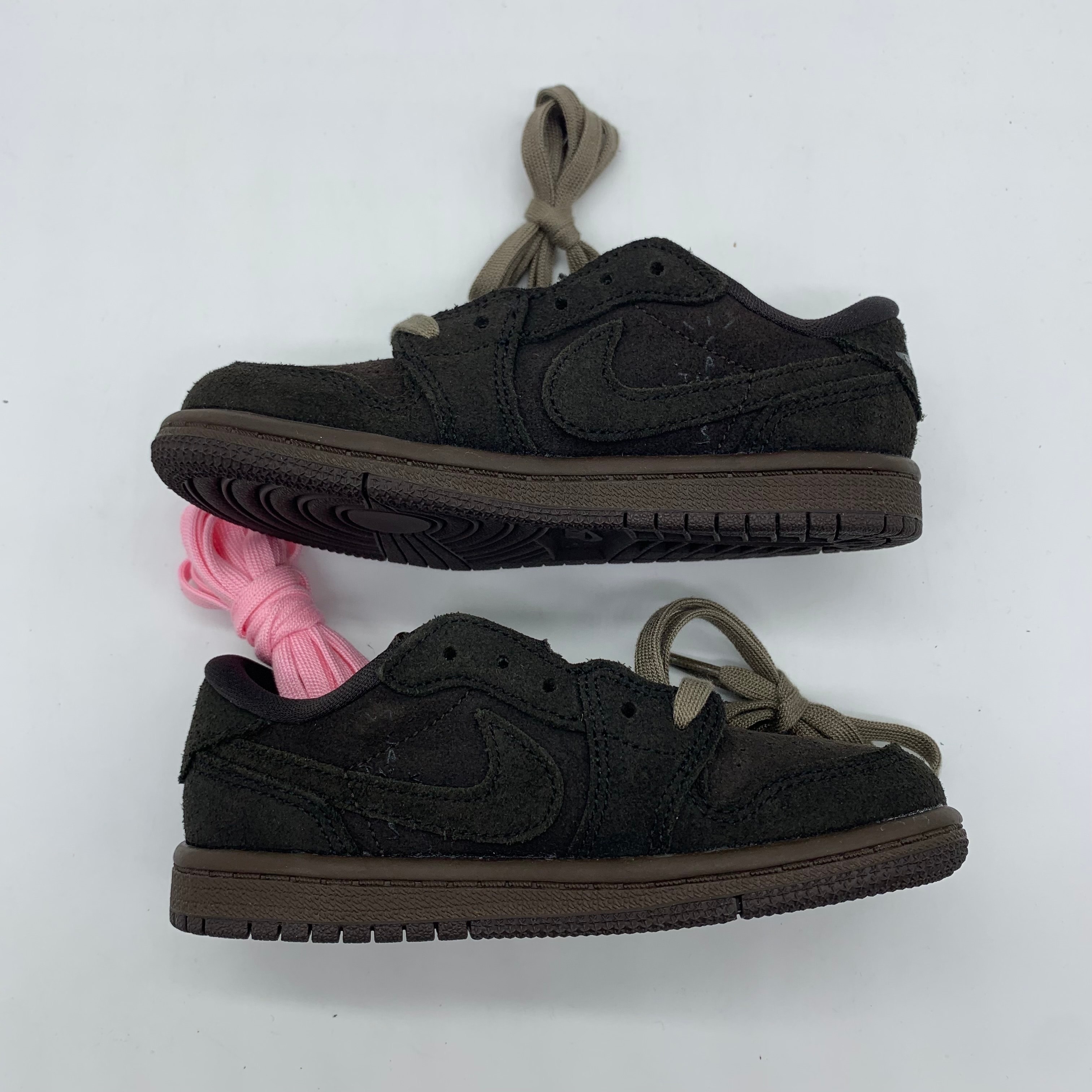 Travis Scott × Nike TD Air Jordan 1 Low OG SP "Velvet Brown and Dark Mocha"