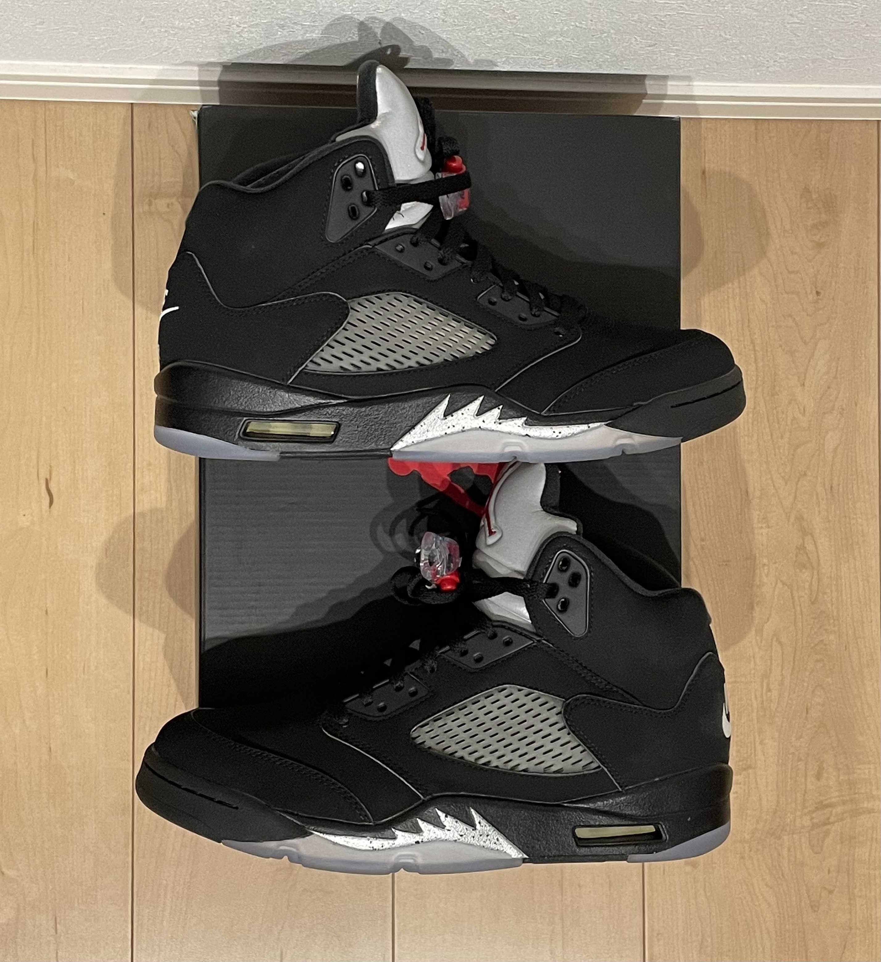 Nike Air Jordan 5 Retro OG "Black/Fire Red/Metallic Silver/White" (2016)