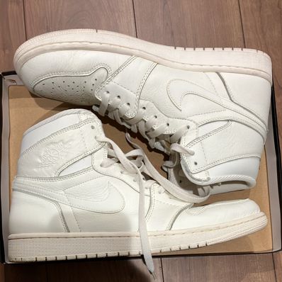 Nike Air Jordan 1 Retro High OG "Sail"