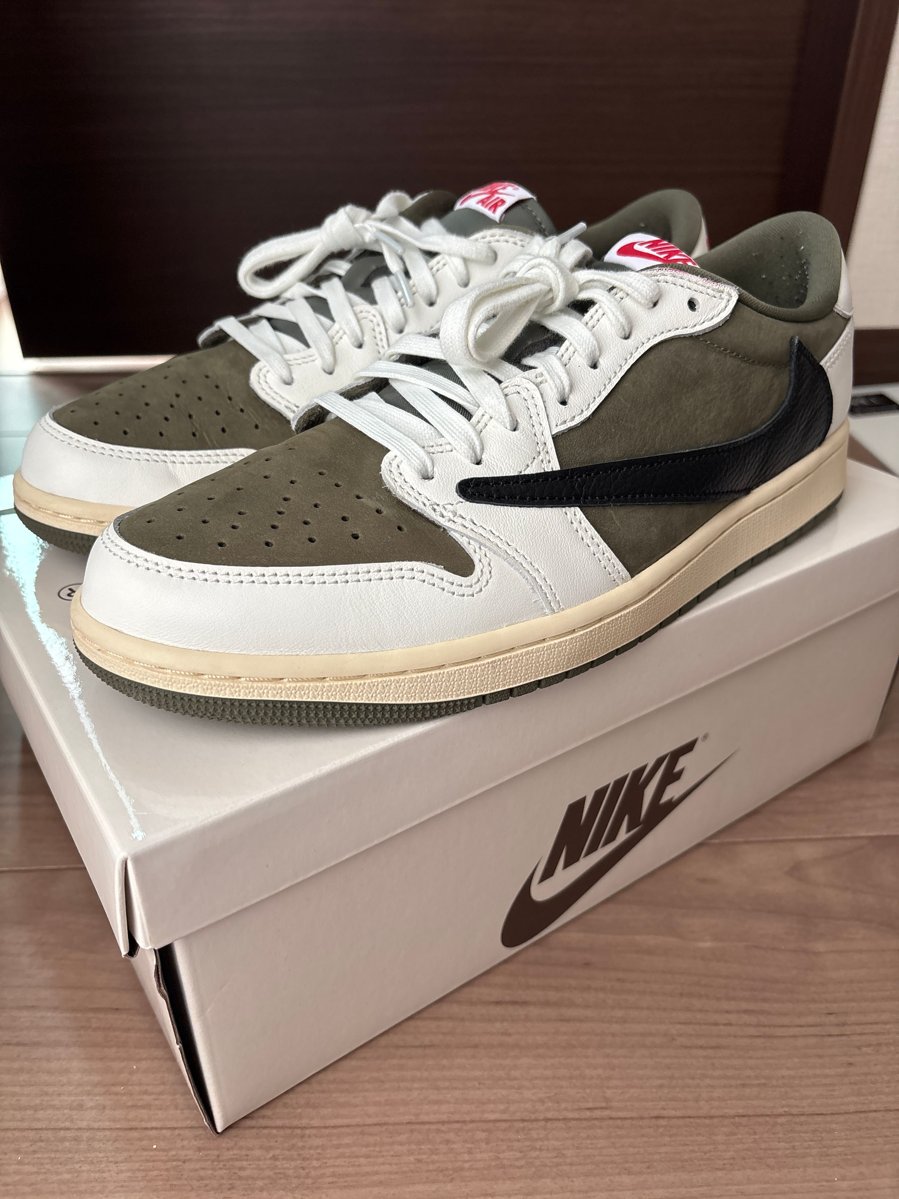 Travis Scott × Nike Air Jordan 1 Low OG SP "Reverse Olive"