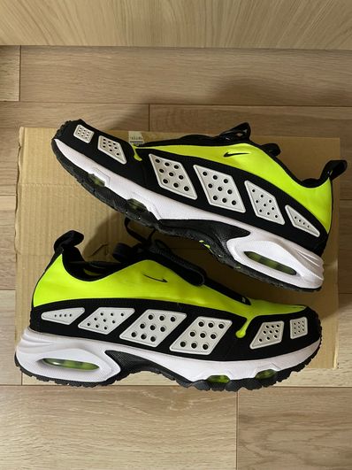 Nike Women's Air Max SNDR "Volt and Black"