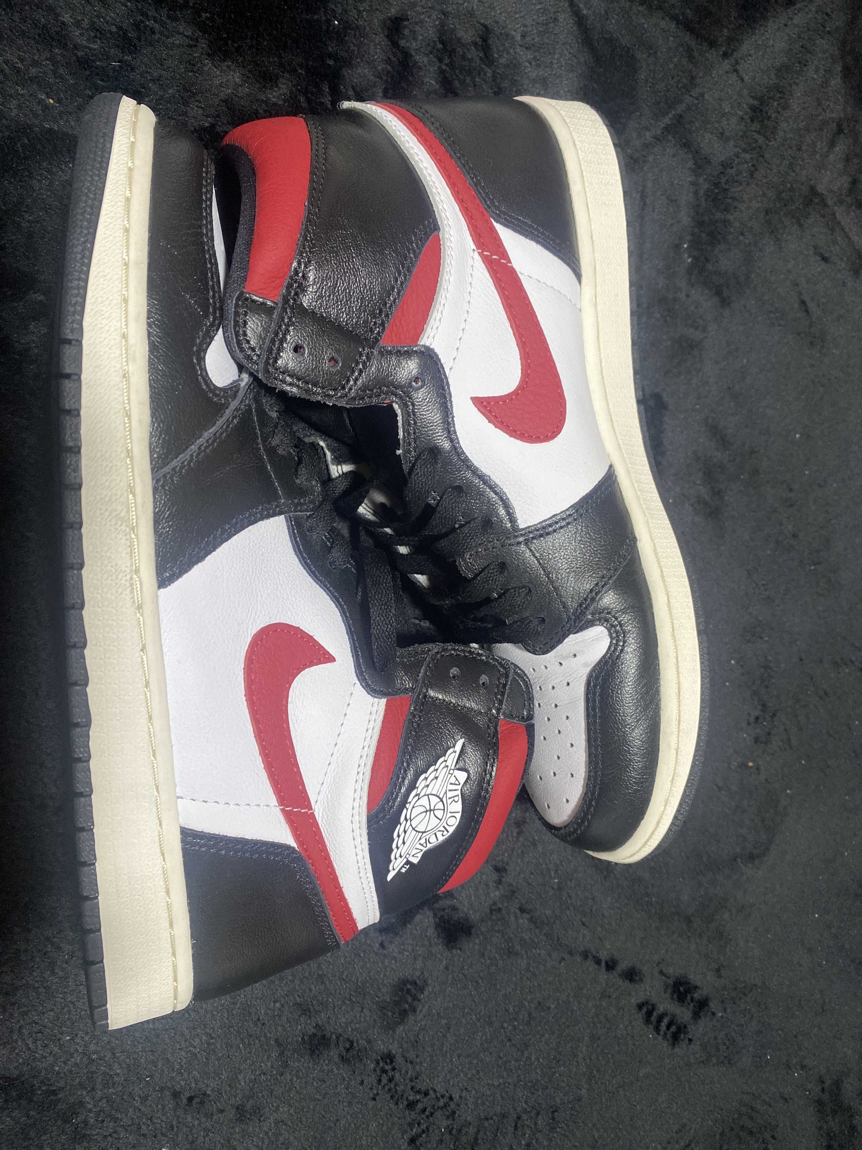 Nike Air Jordan 1 Retro High "Black/White/Sail/Gym Red"    