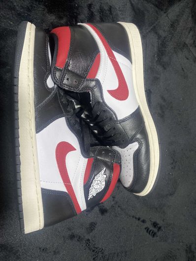 Nike Air Jordan 1 Retro High "Black/White/Sail/Gym Red"