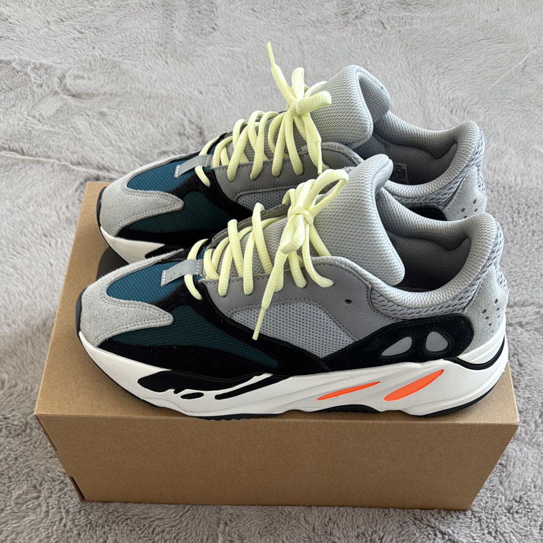 adidas YEEZY Boost 700 "Wave Runner"