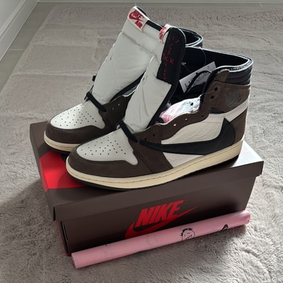 Travis Scott × Nike Air Jordan 1 Retro High OG TS SP "Sail/Dark Mocha"
