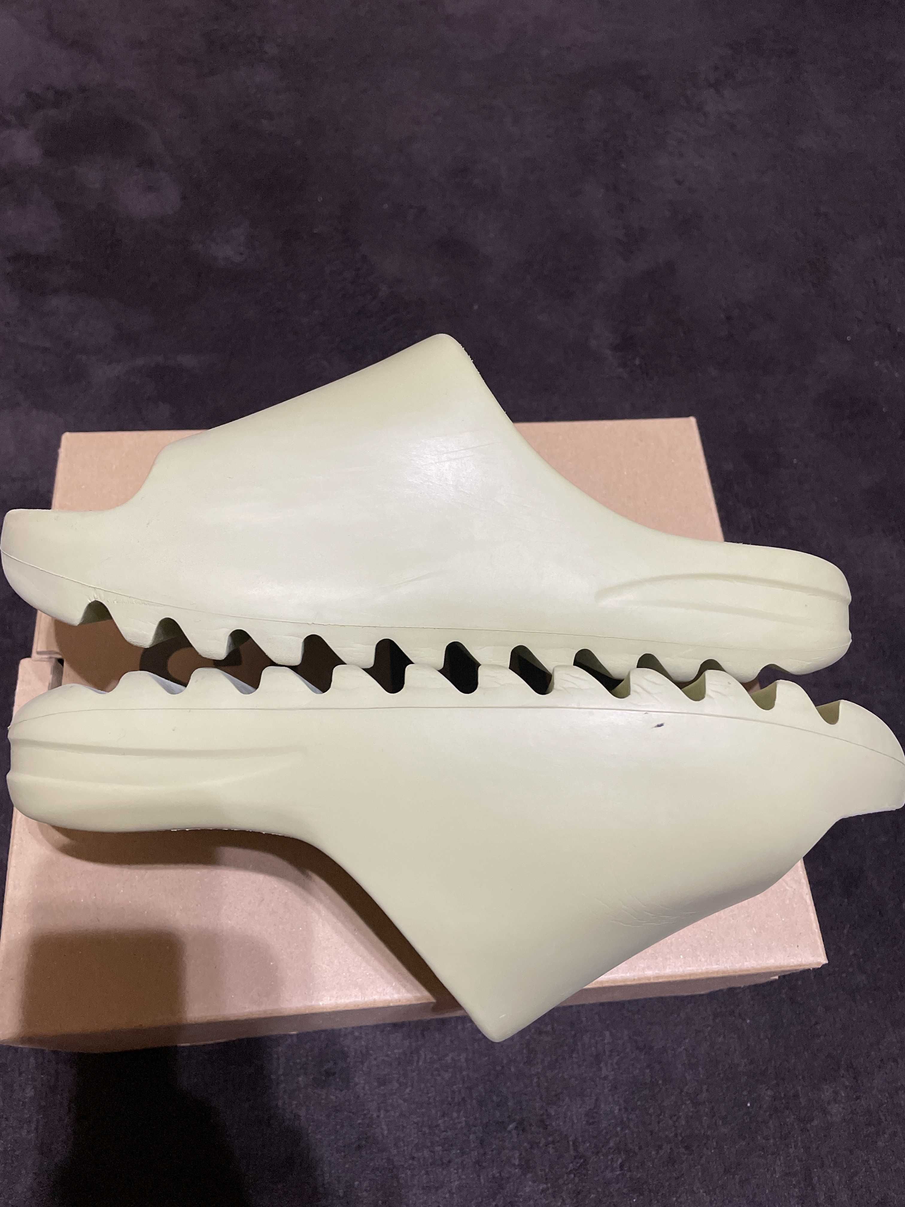 adidas YEEZY Slide "Resin" (GZ5551)